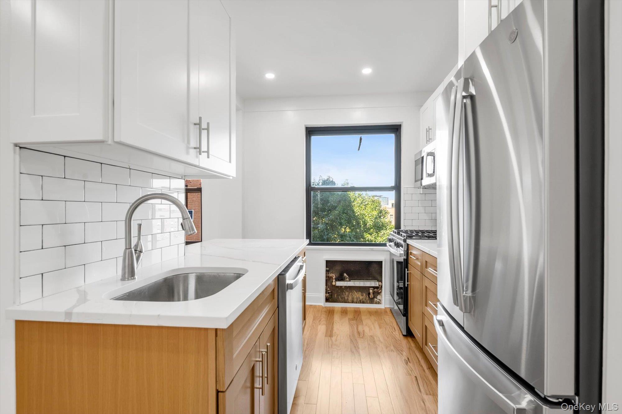 99-72 66 Road, Unit 5AA photo 8
