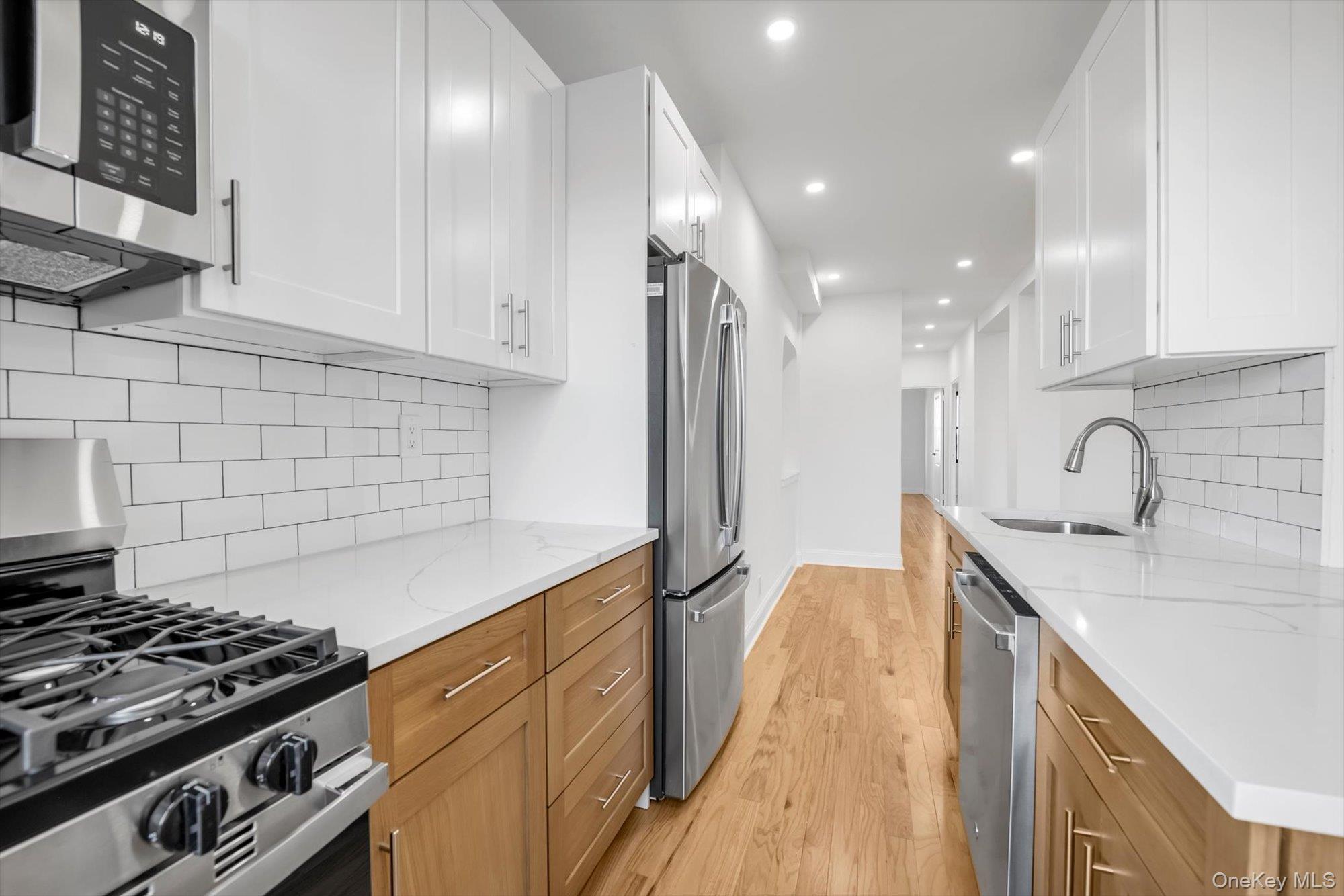 99-72 66 Road, Unit 5AA photo 9