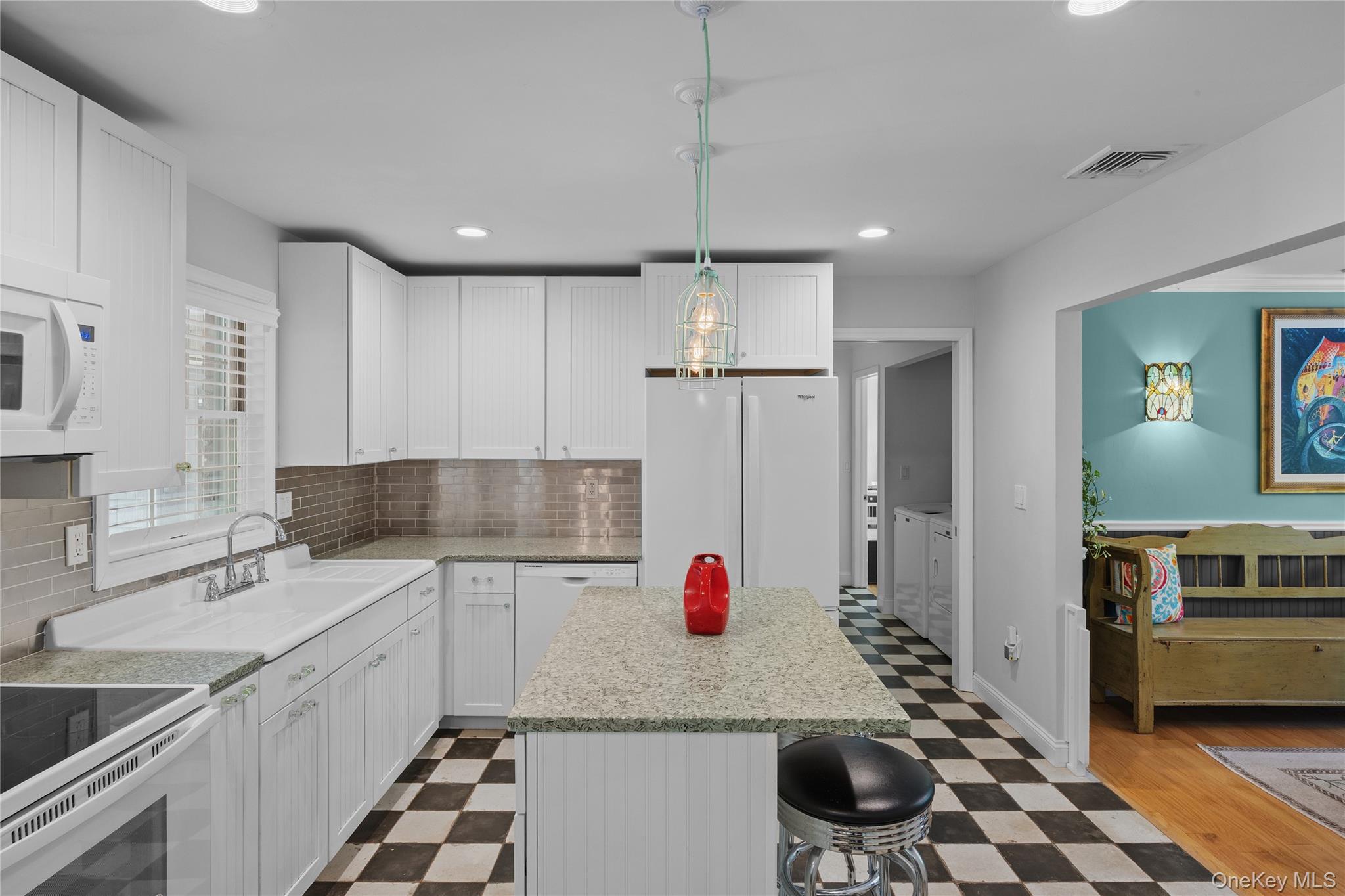18 Beaver Lane W – For Sale photo 16