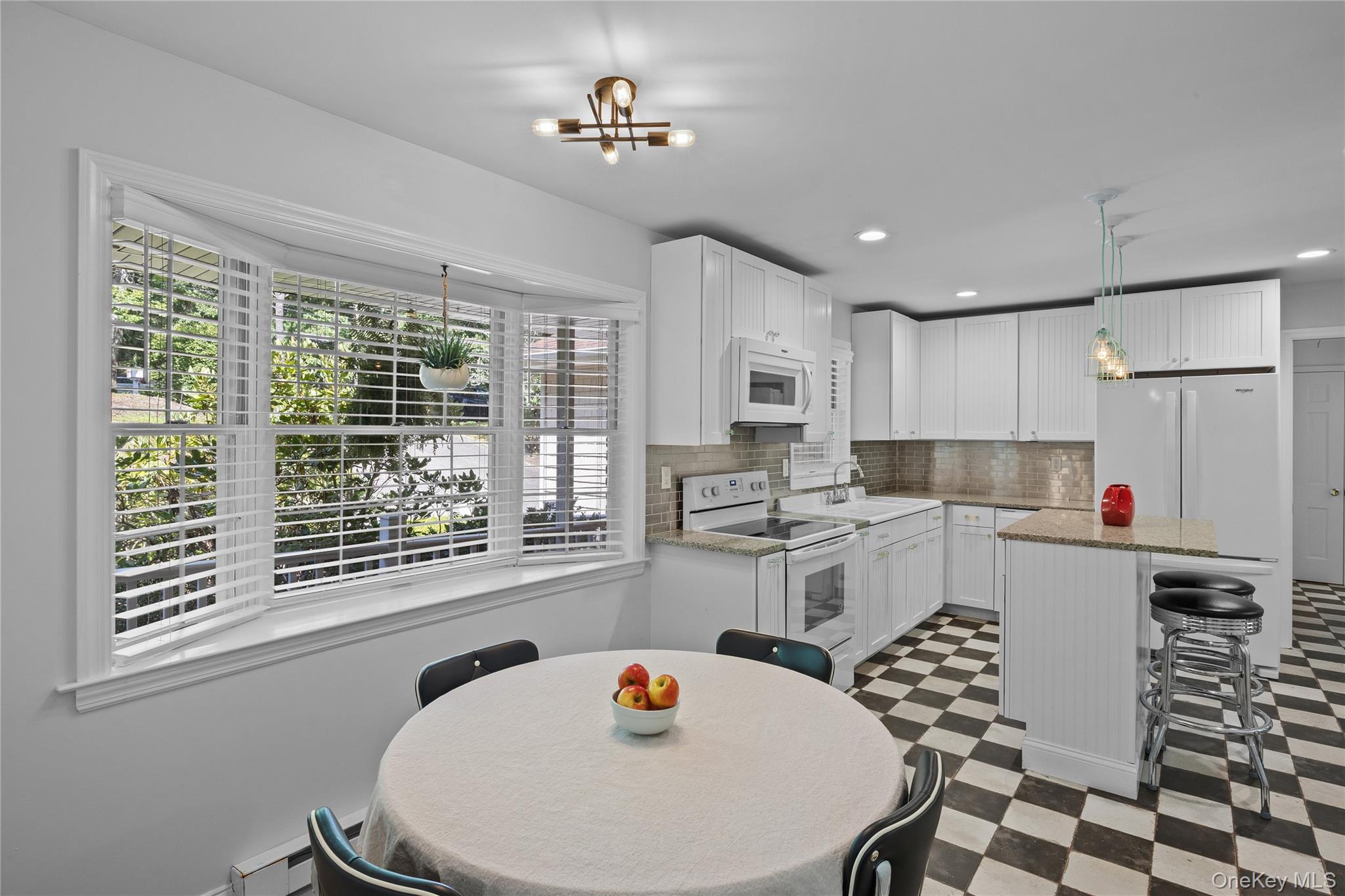 18 Beaver Lane W – For Sale photo 17