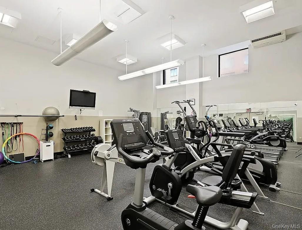 280 Rector Place, Unit 9H photo 6