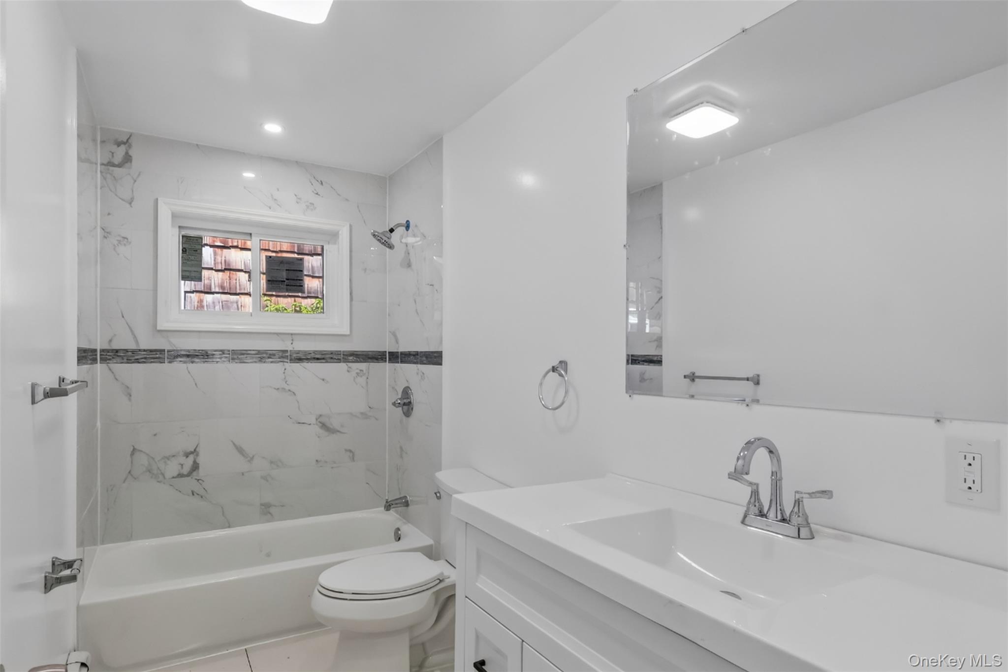 196 Burney – For Sale photo 8