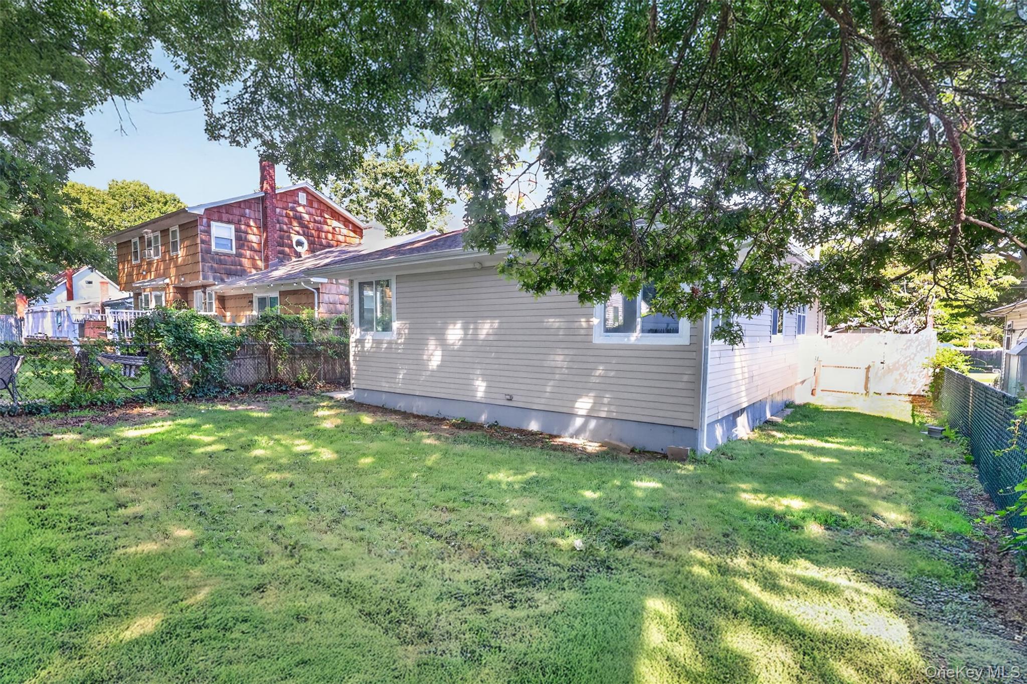 196 Burney – For Sale photo 14