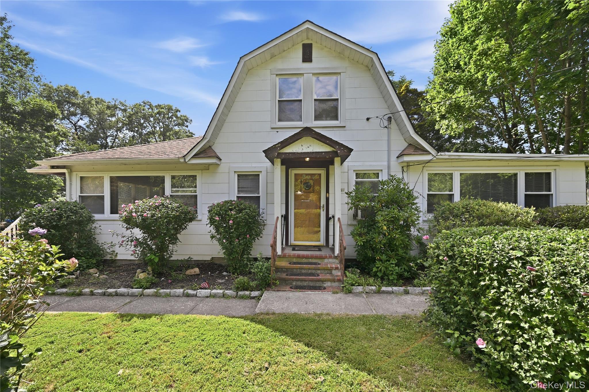 64 Satinwood Road – For Sale