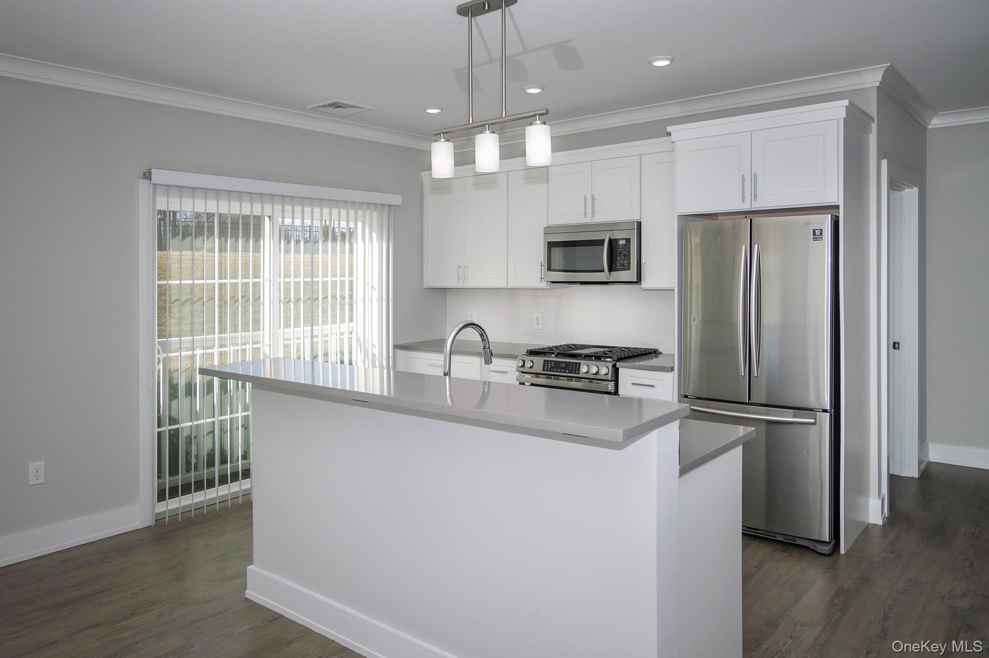 88102 Circle Drive, Unit 88-102 photo 4