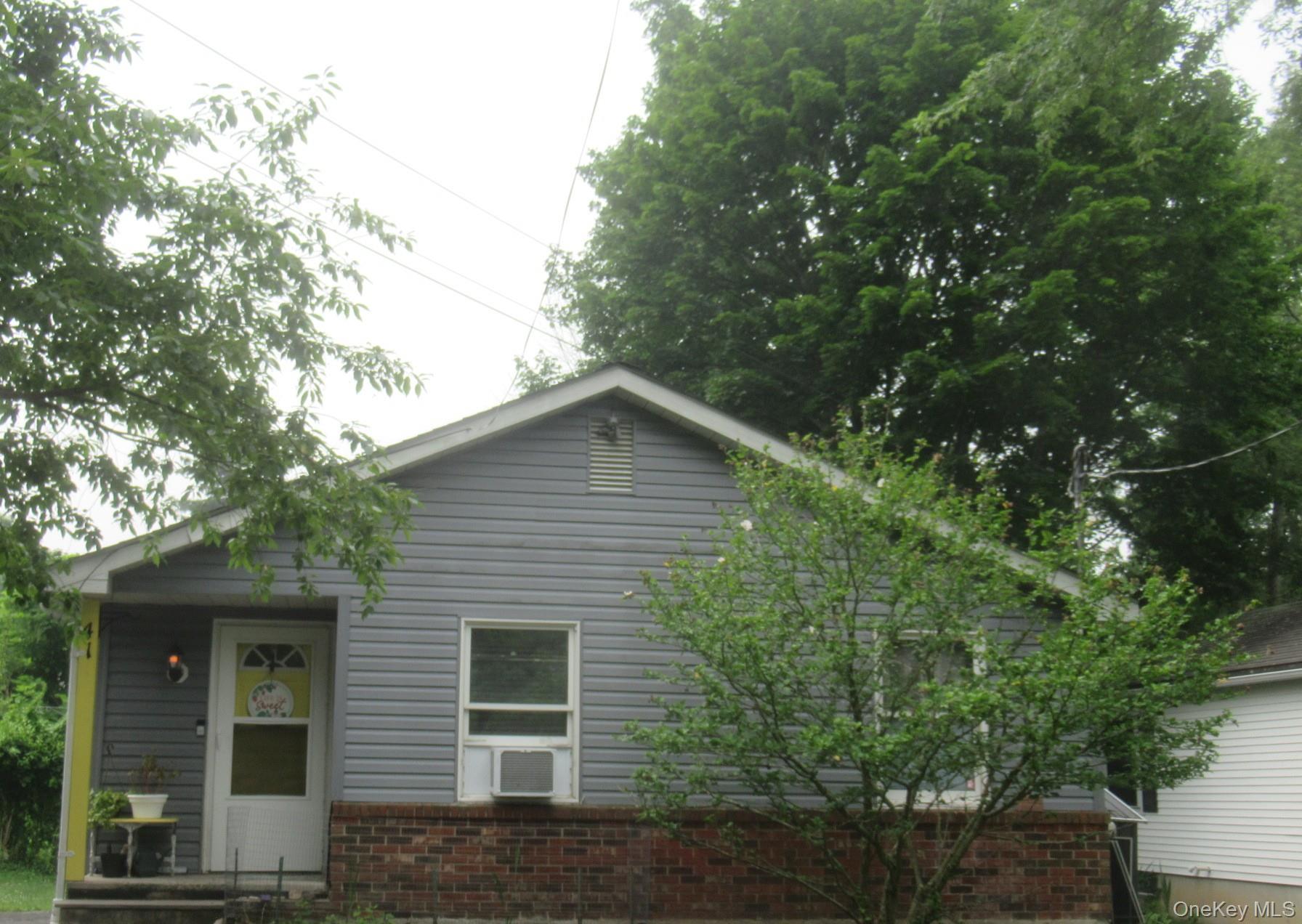 41 Clinton Street – For Sale photo 2