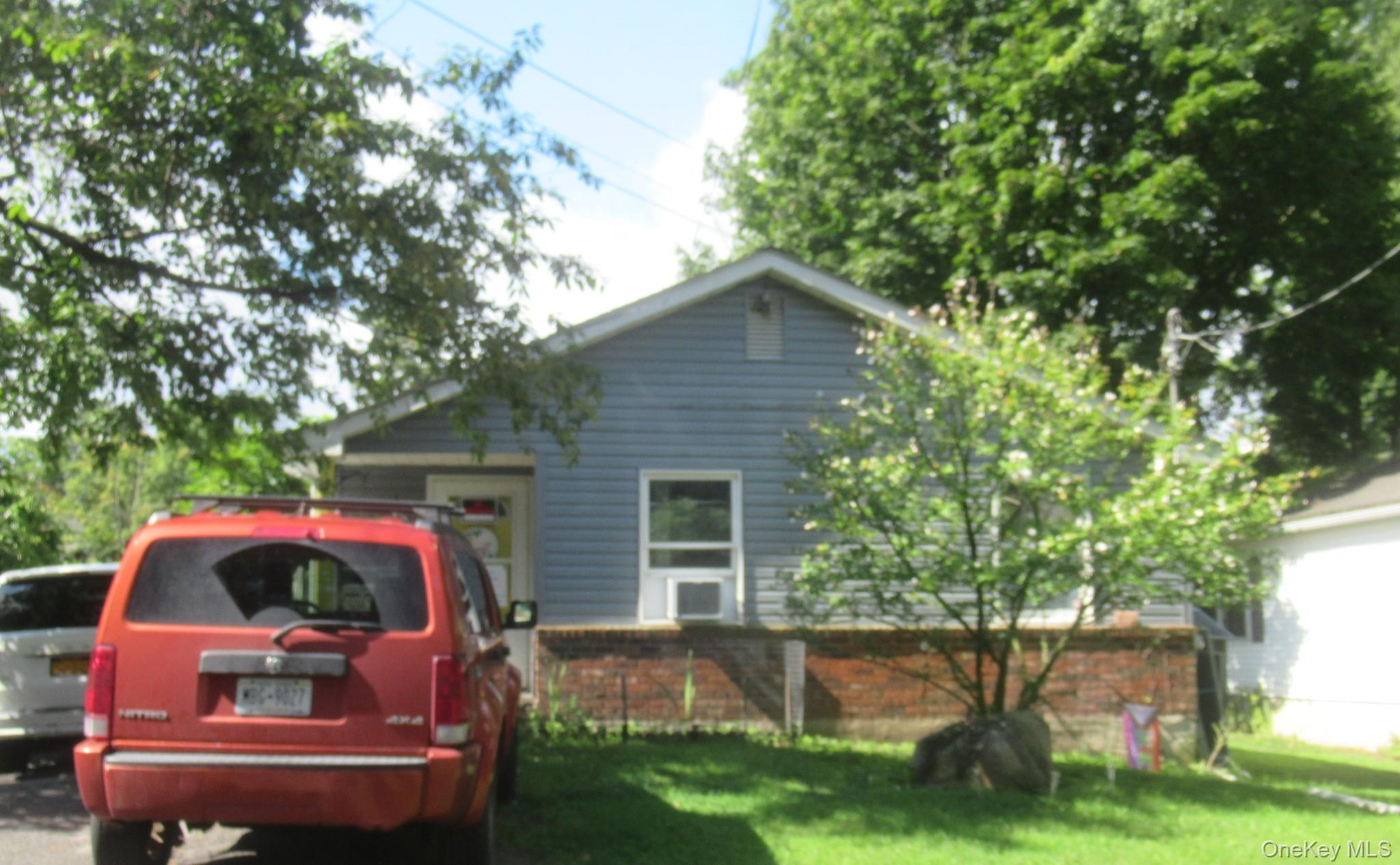 41 Clinton Street – For Sale