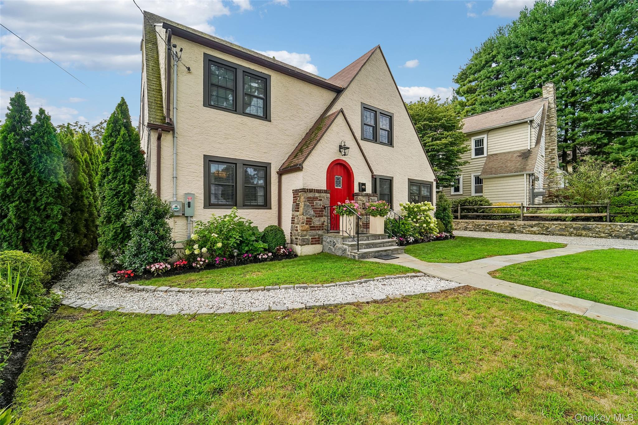 7 Parkview Court – For Sale