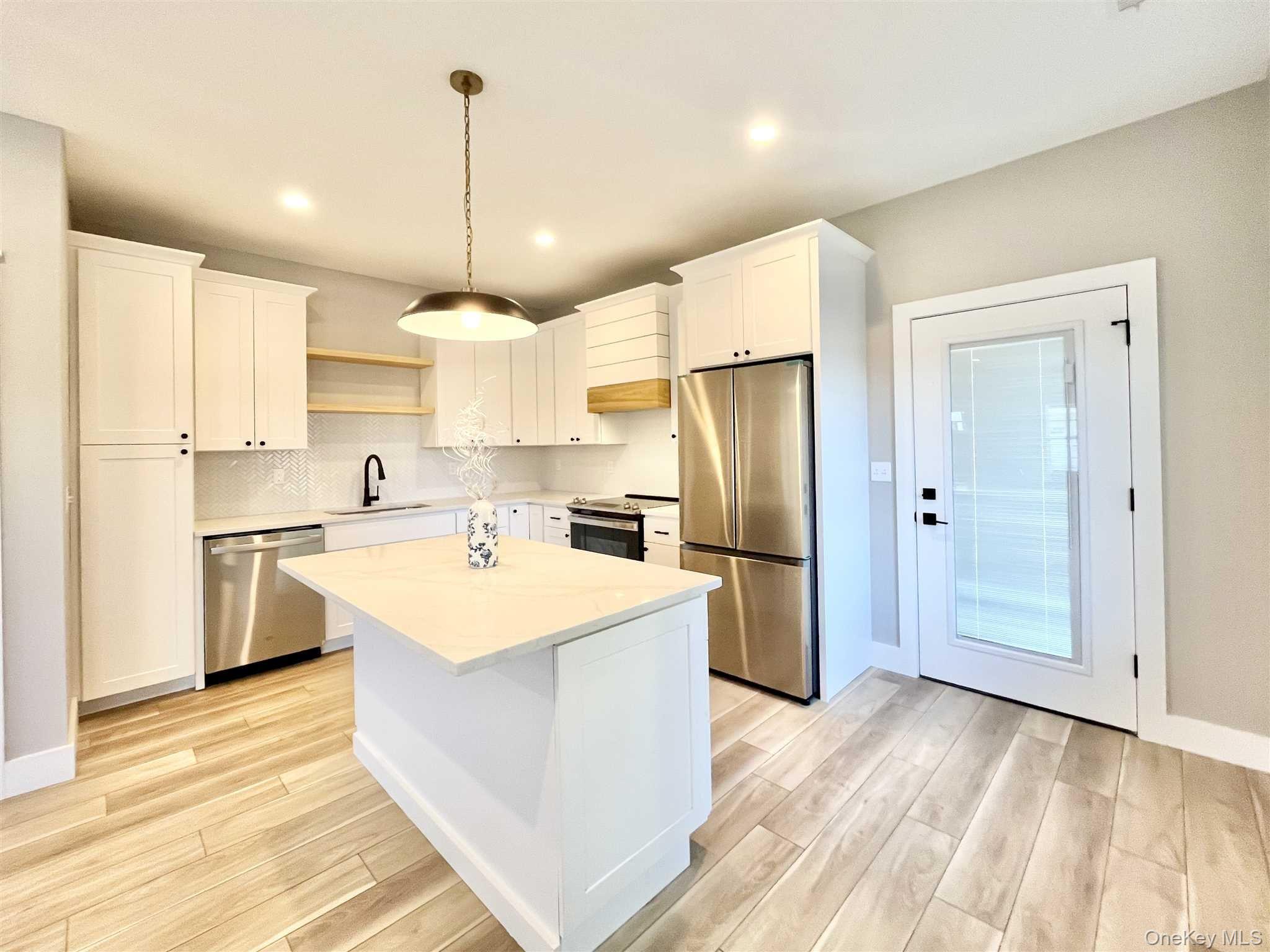 1406 NOXON Road, Unit 7 photo 9