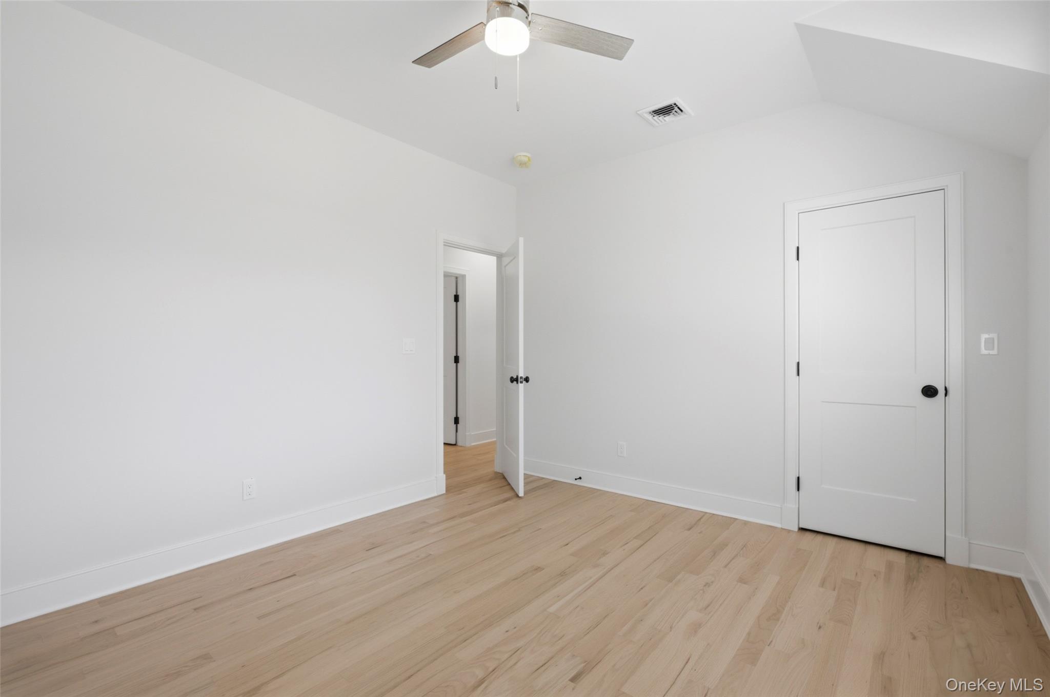 11 Park Street – For Sale photo 23