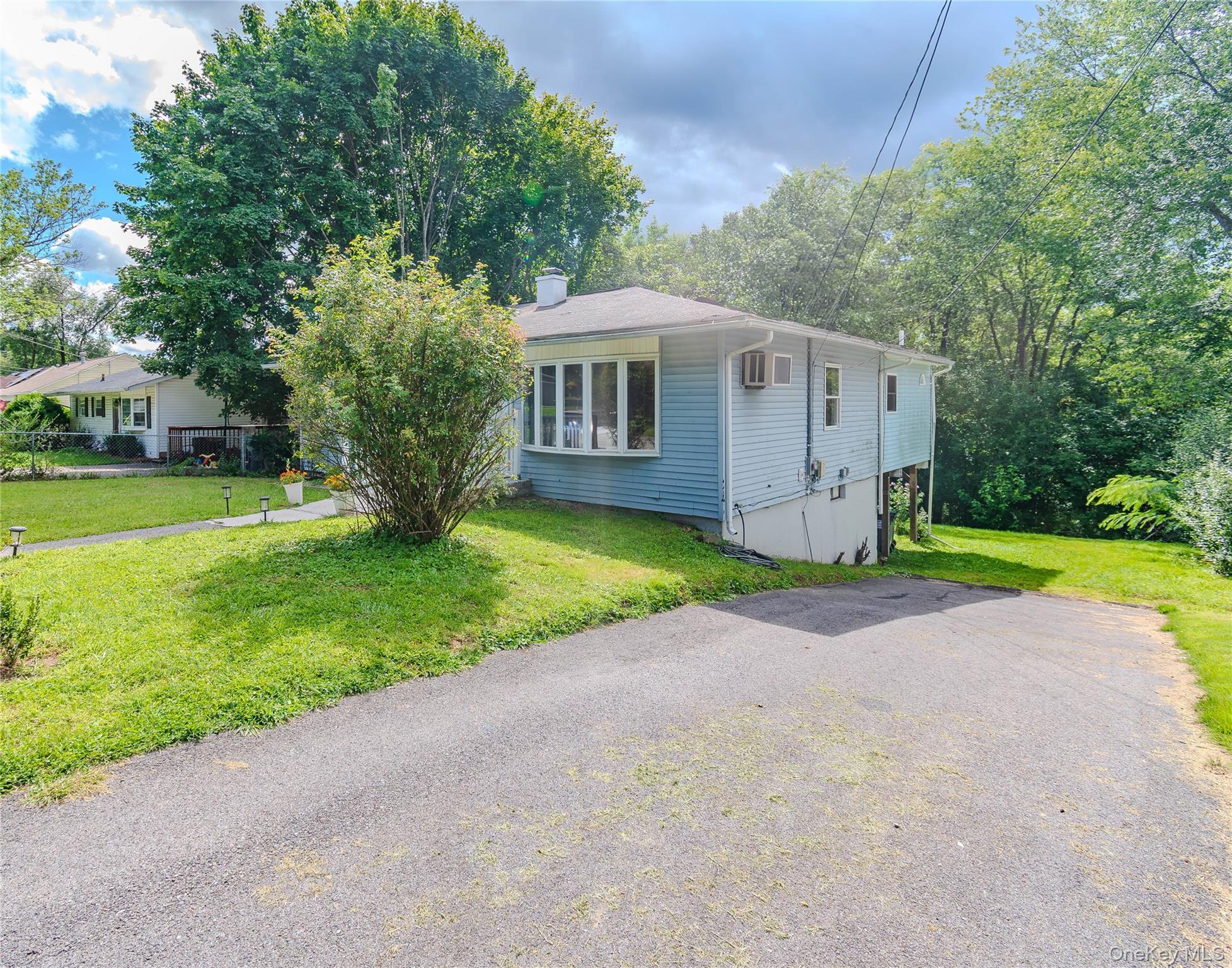 7 Fleetwood Drive – For Sale photo 3