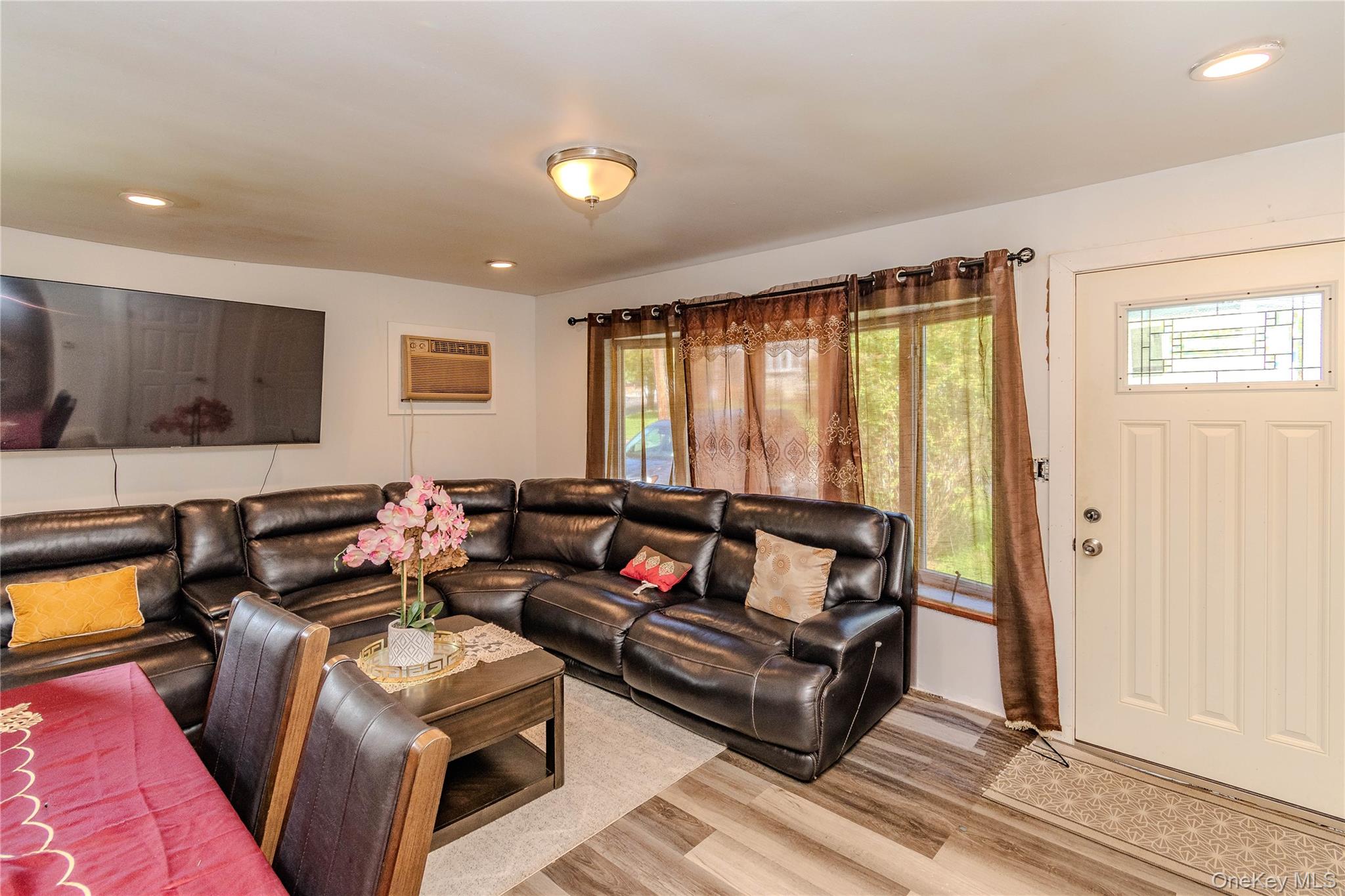 7 Fleetwood Drive – For Sale photo 13