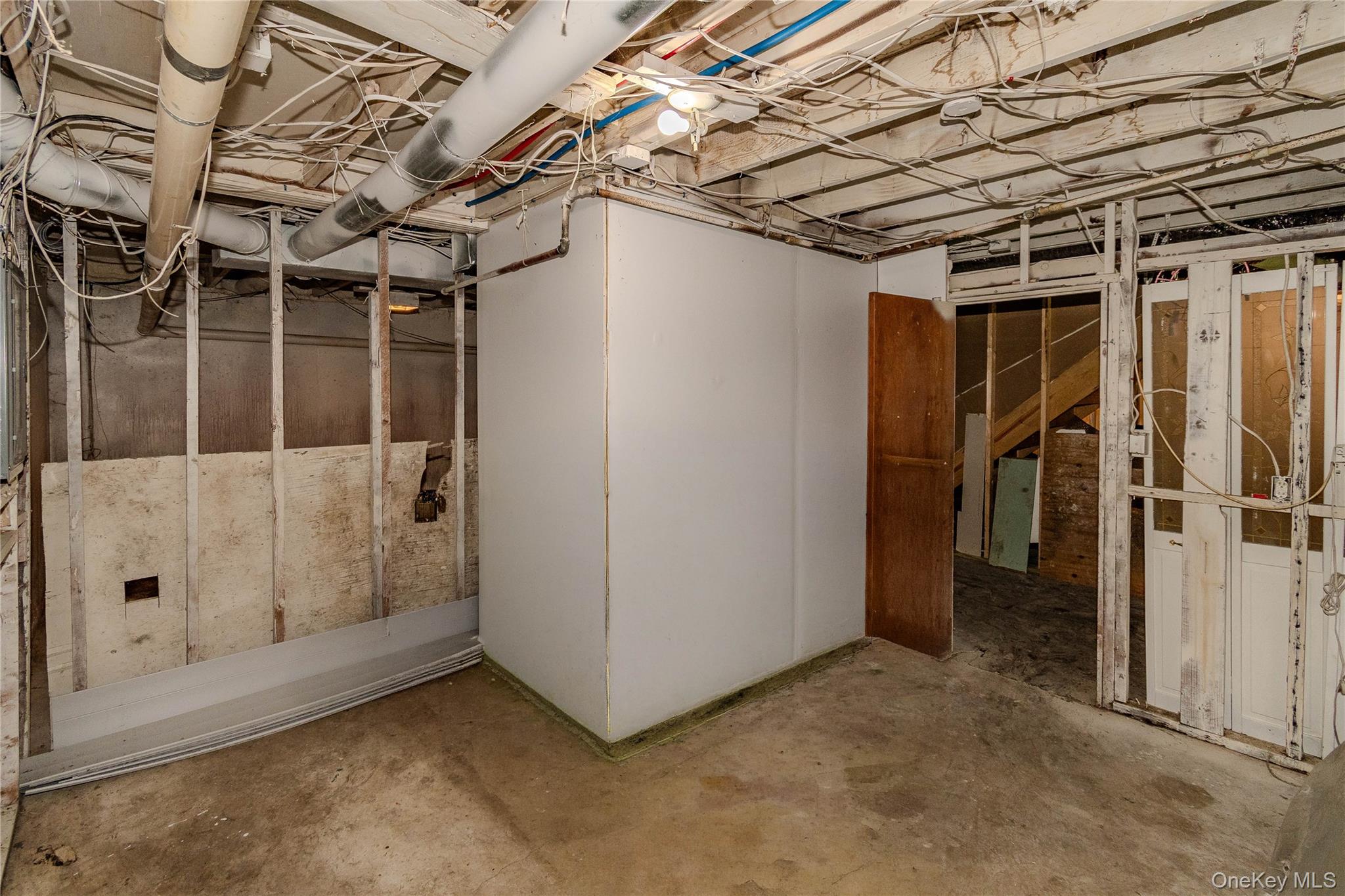 7 Fleetwood Drive – For Sale photo 35