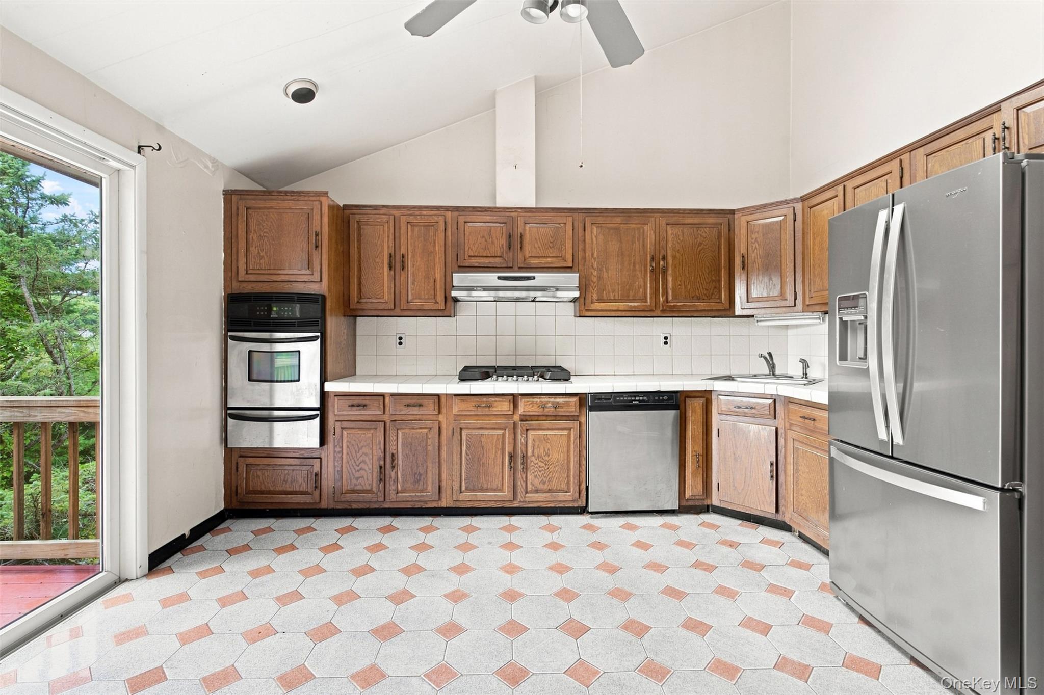 18 Bonaventure Avenue – For Sale photo 13