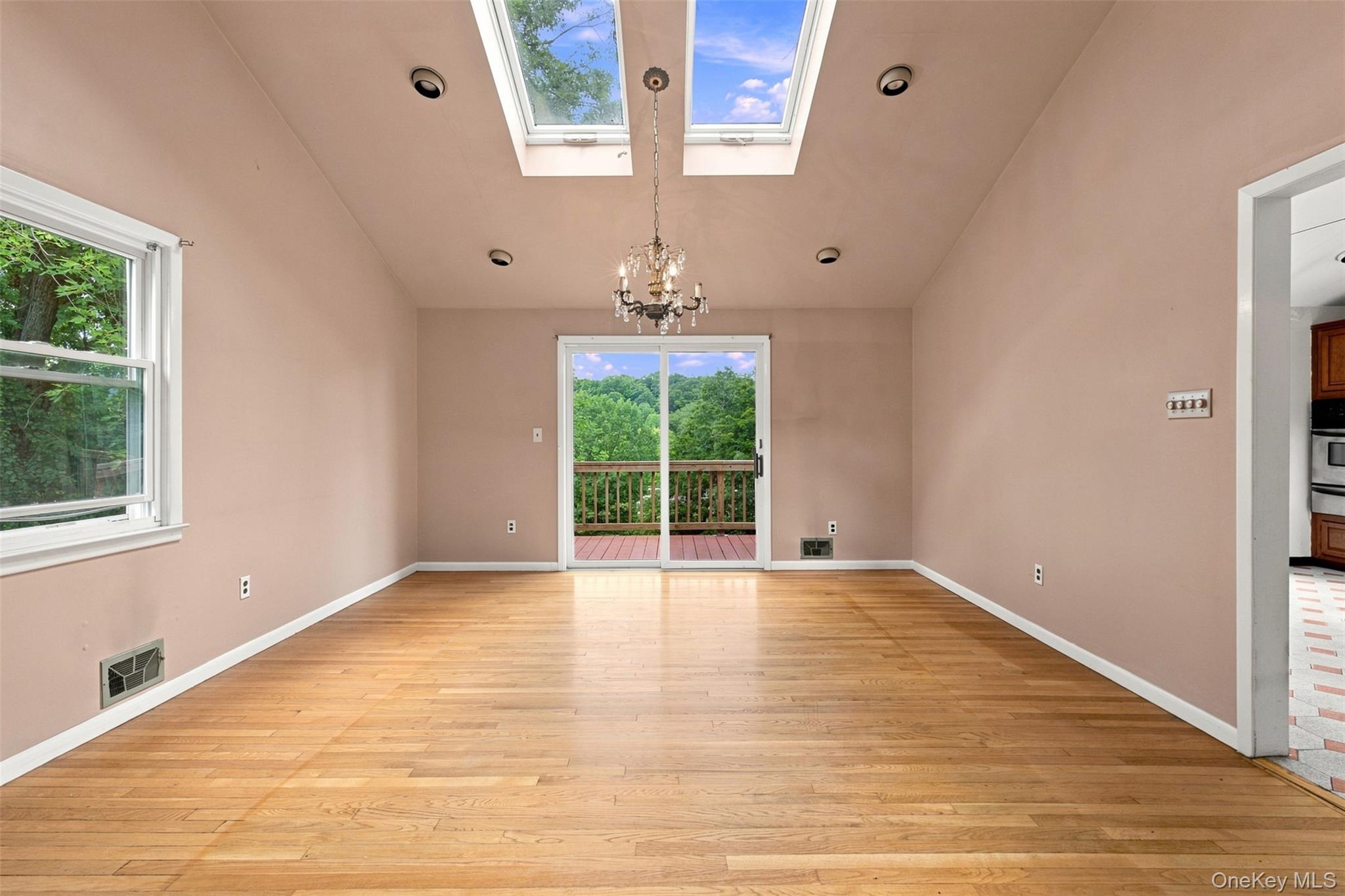 18 Bonaventure Avenue – For Sale photo 11