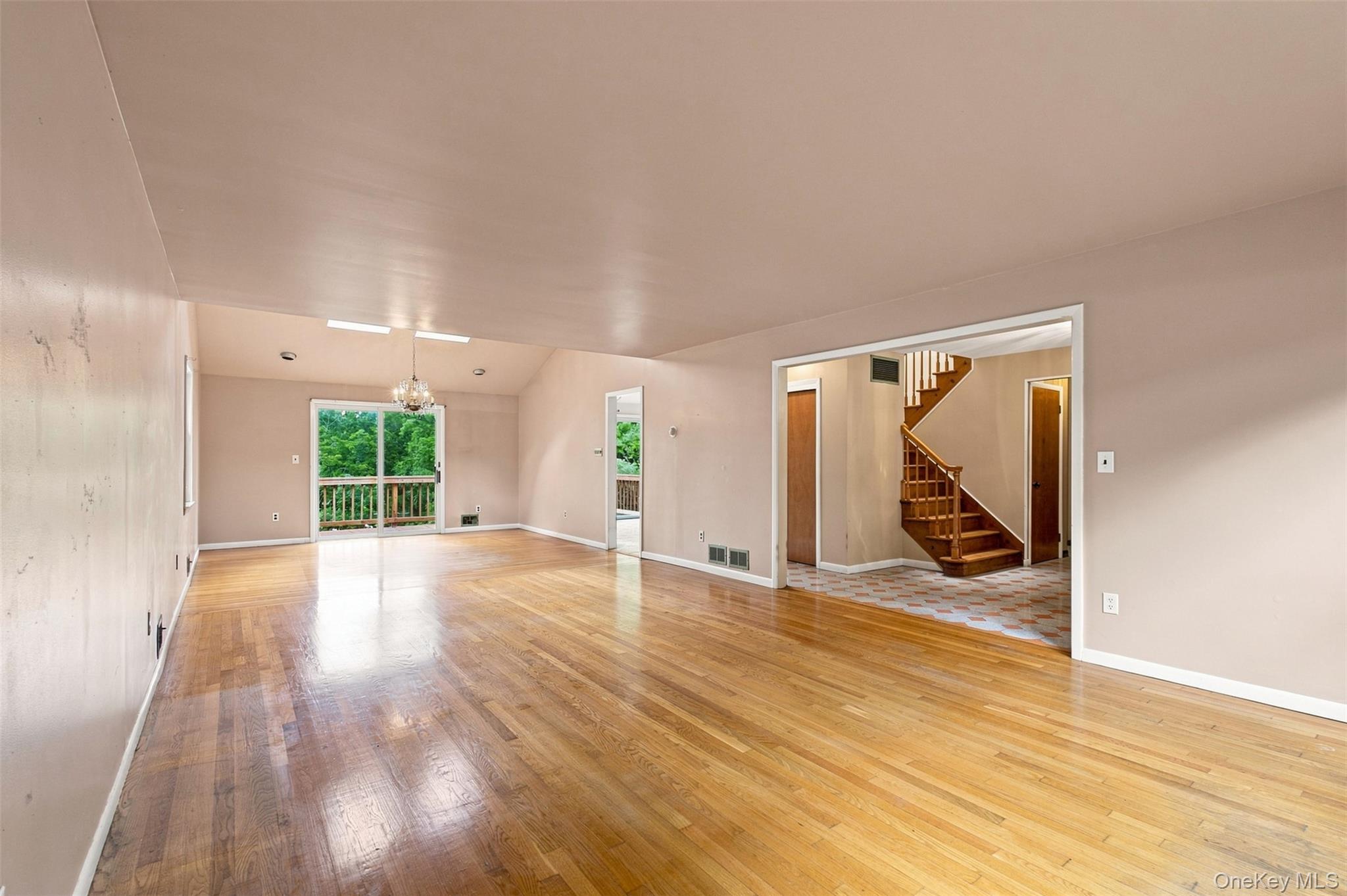 18 Bonaventure Avenue – For Sale photo 9