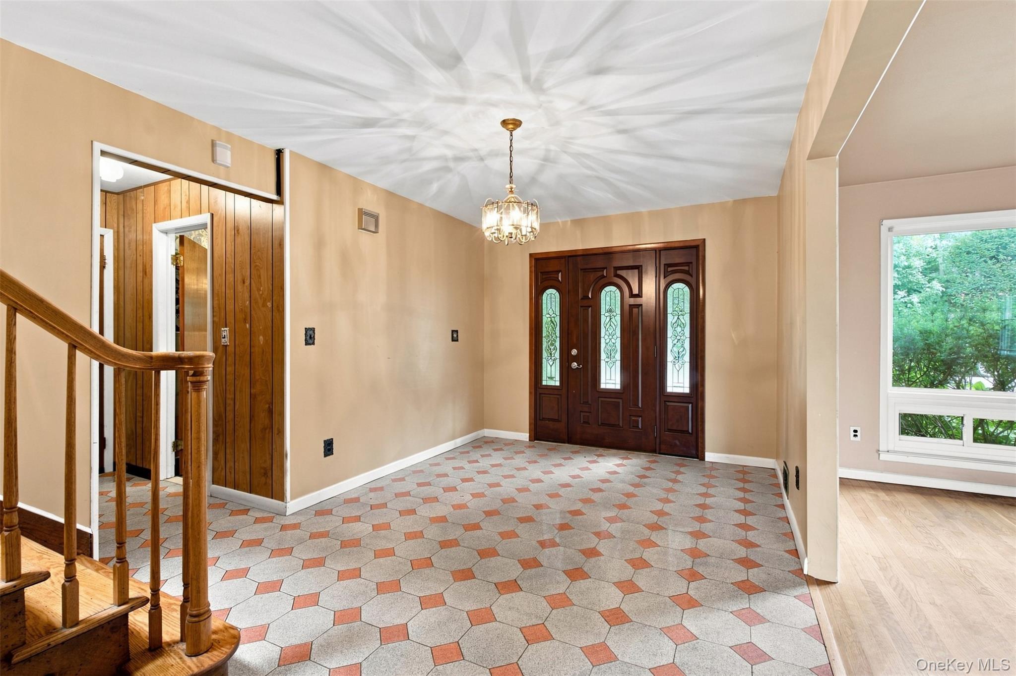 18 Bonaventure Avenue – For Sale photo 8
