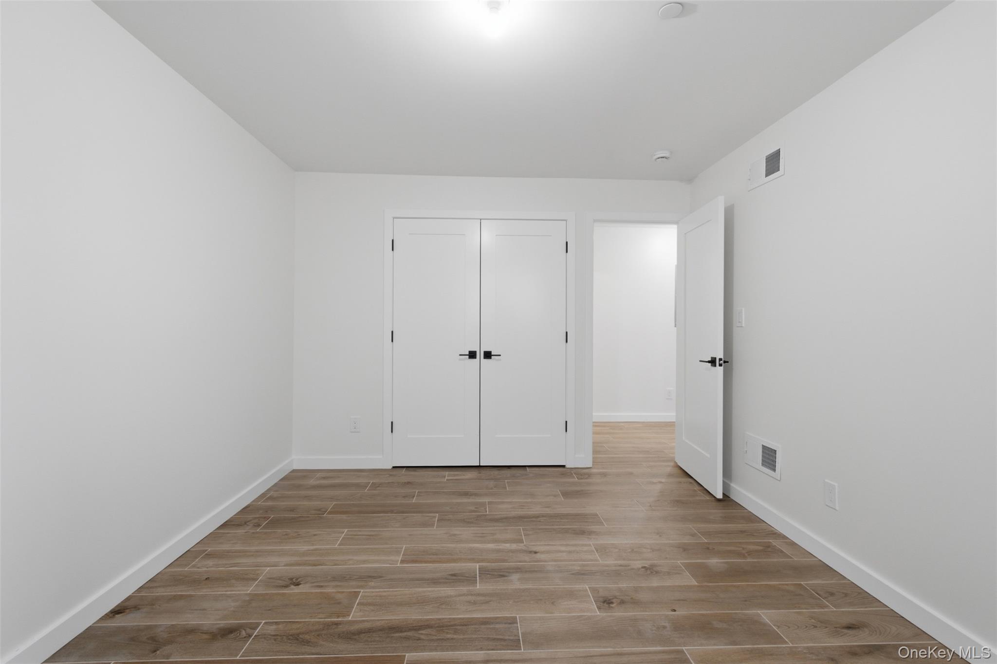 20 Singer Avenue, Unit 201 photo 36
