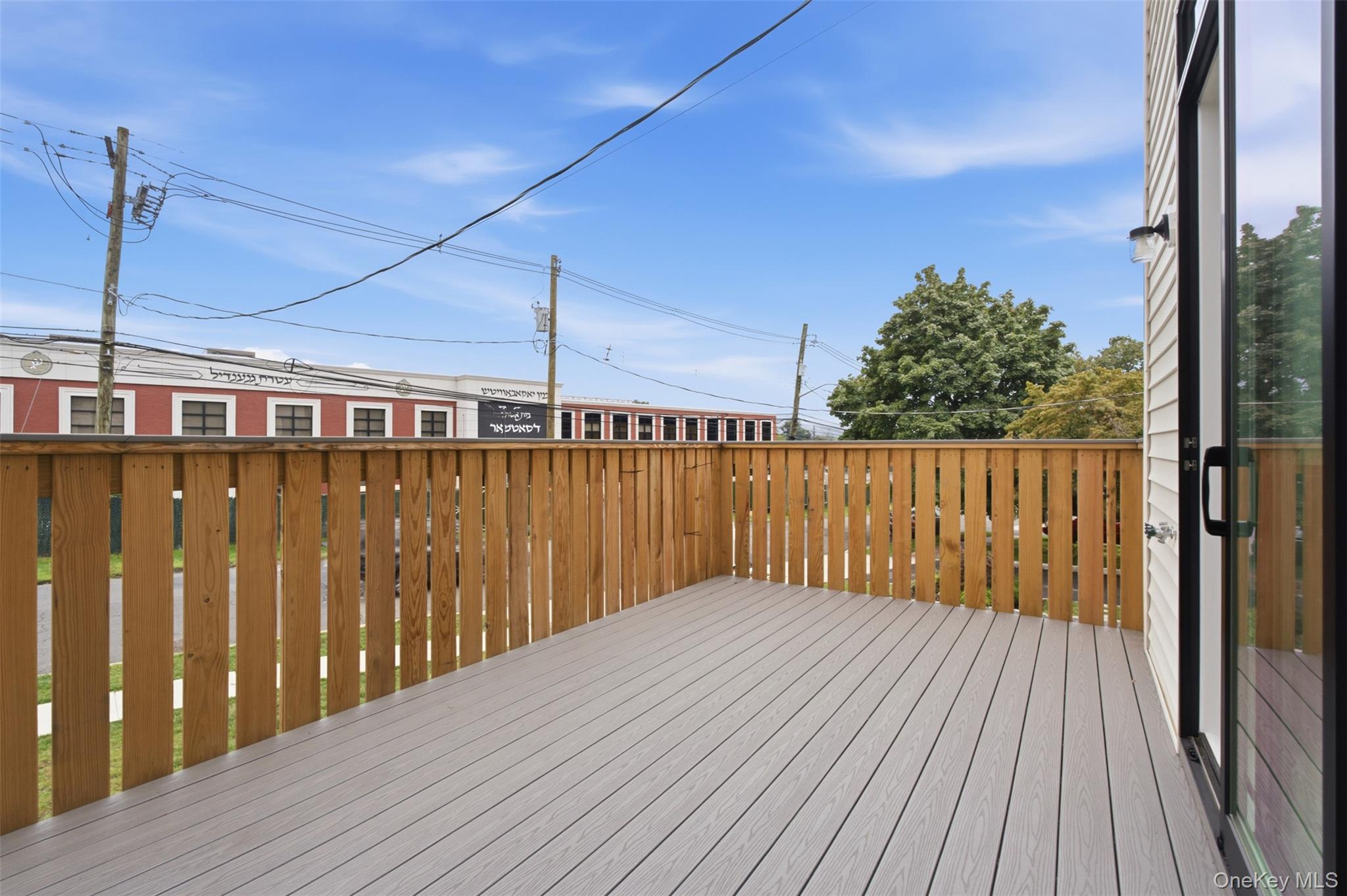 20 Singer Avenue, Unit 201 photo 15