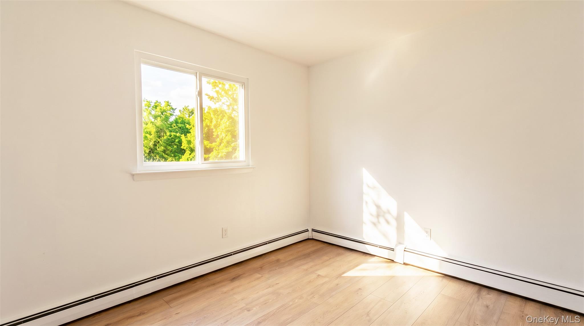 215 Parkside Avenue – For Sale photo 17