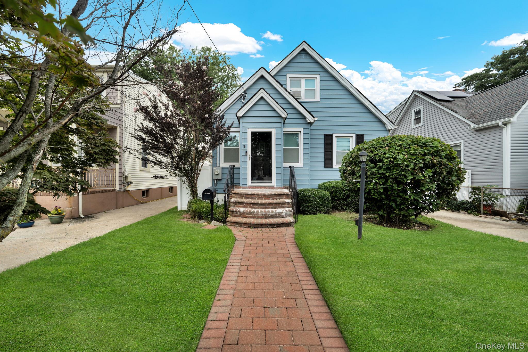19 Westmoreland Road – For Sale