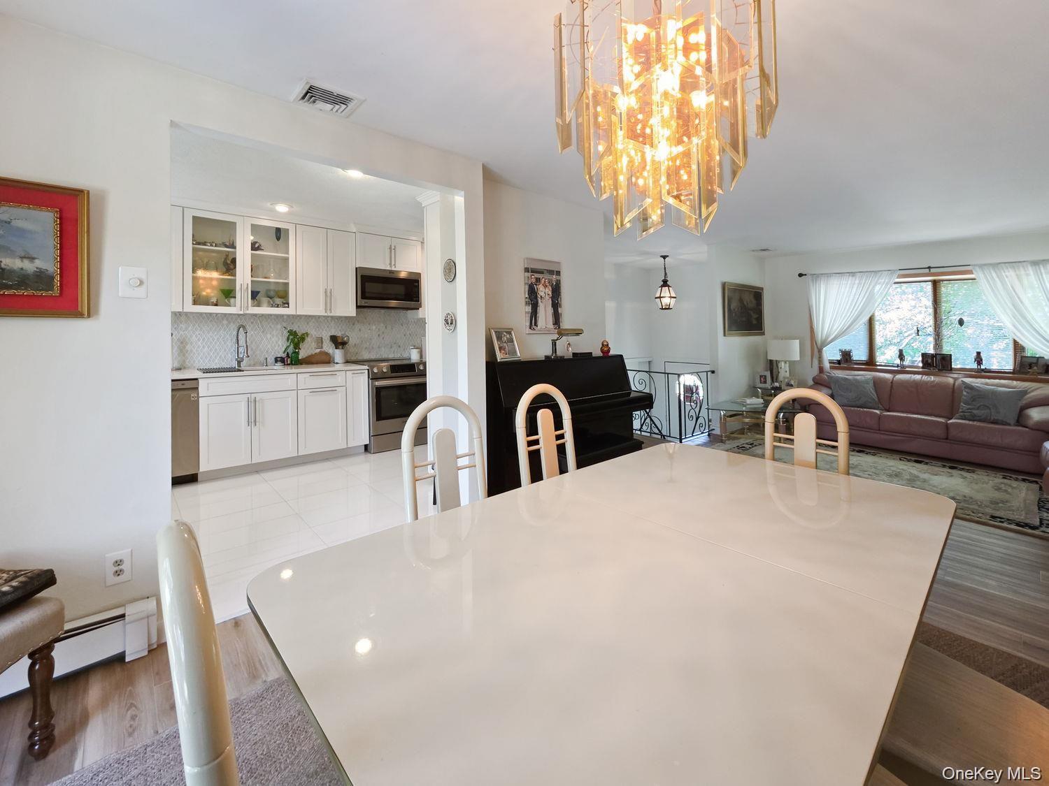 1727 Roberta Lane – For Sale photo 10