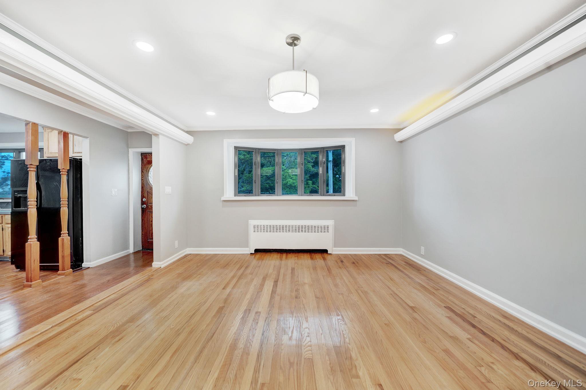 634 Leonard Avenue – For Sale photo 3