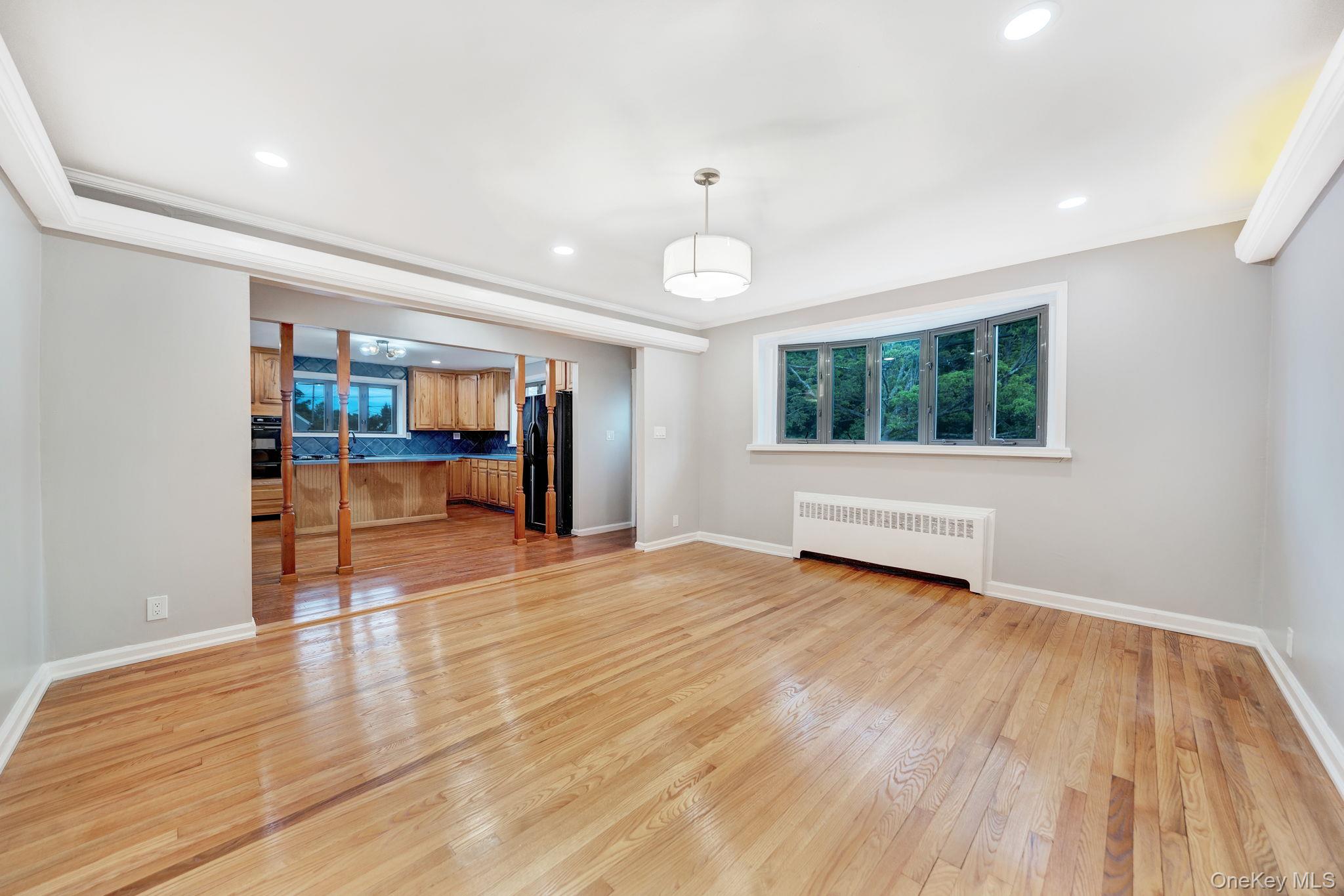 634 Leonard Avenue – For Sale photo 4