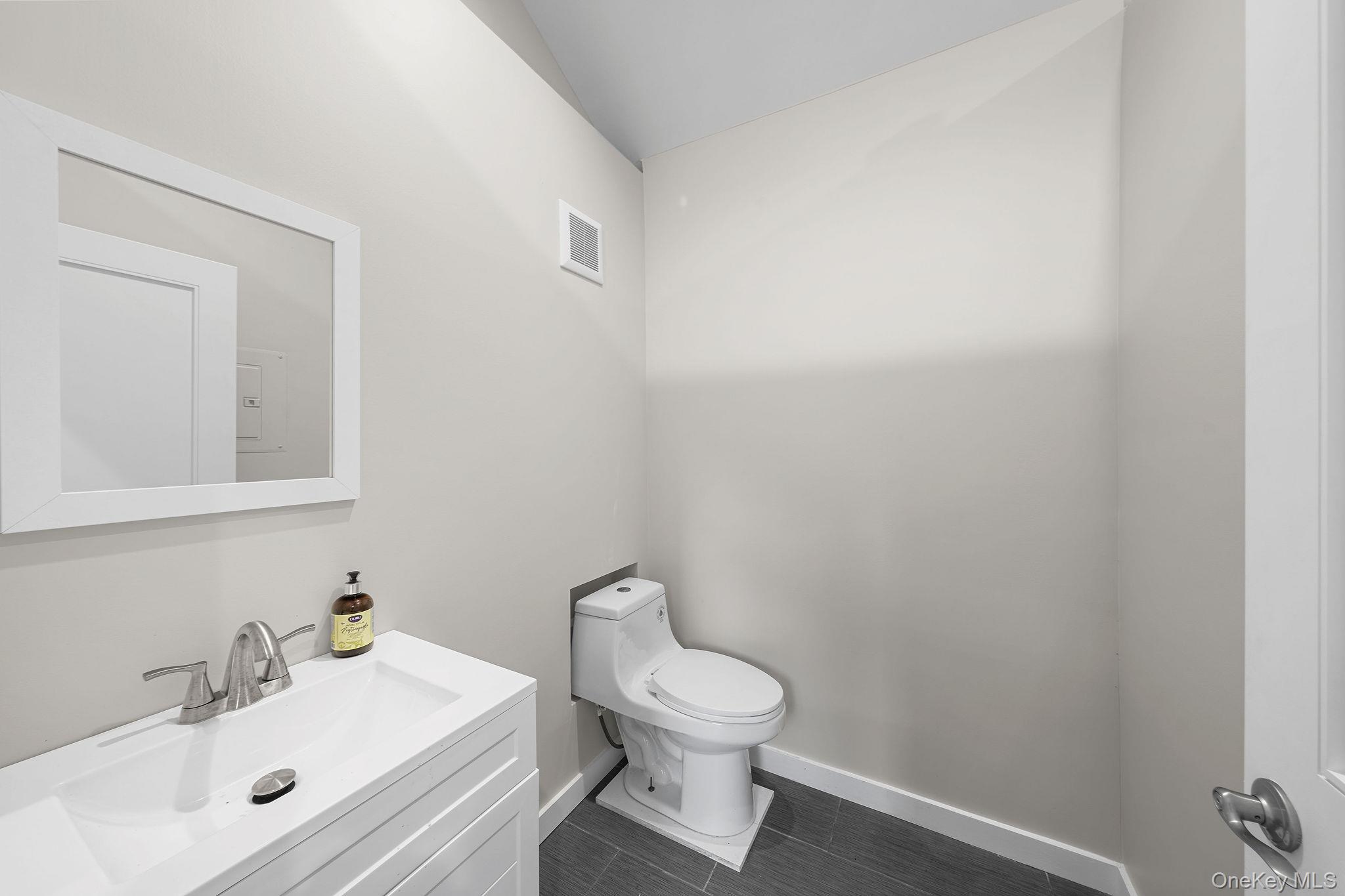 12 Seaside Drive – For Sale photo 40
