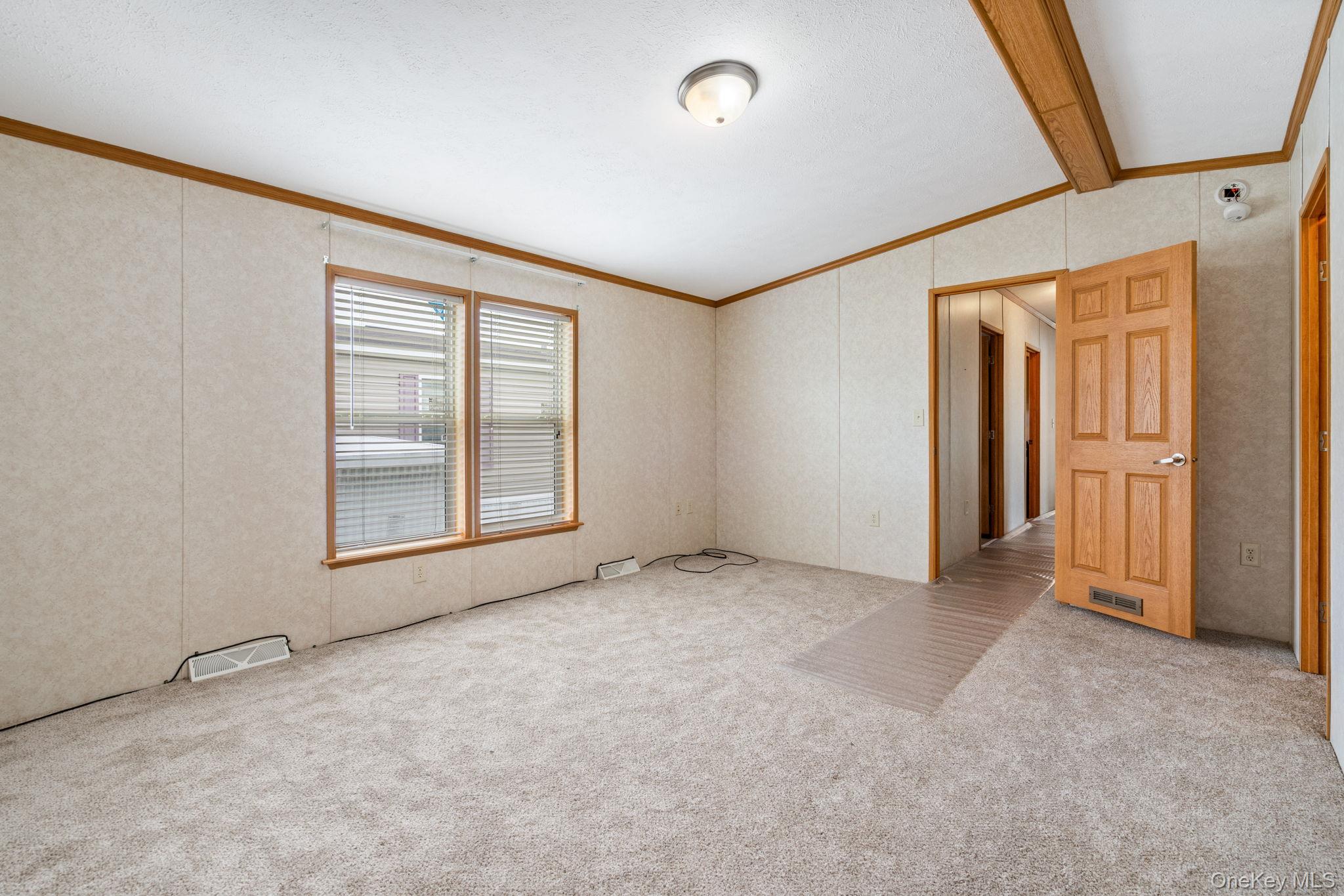 26 East Avenue – For Sale photo 15