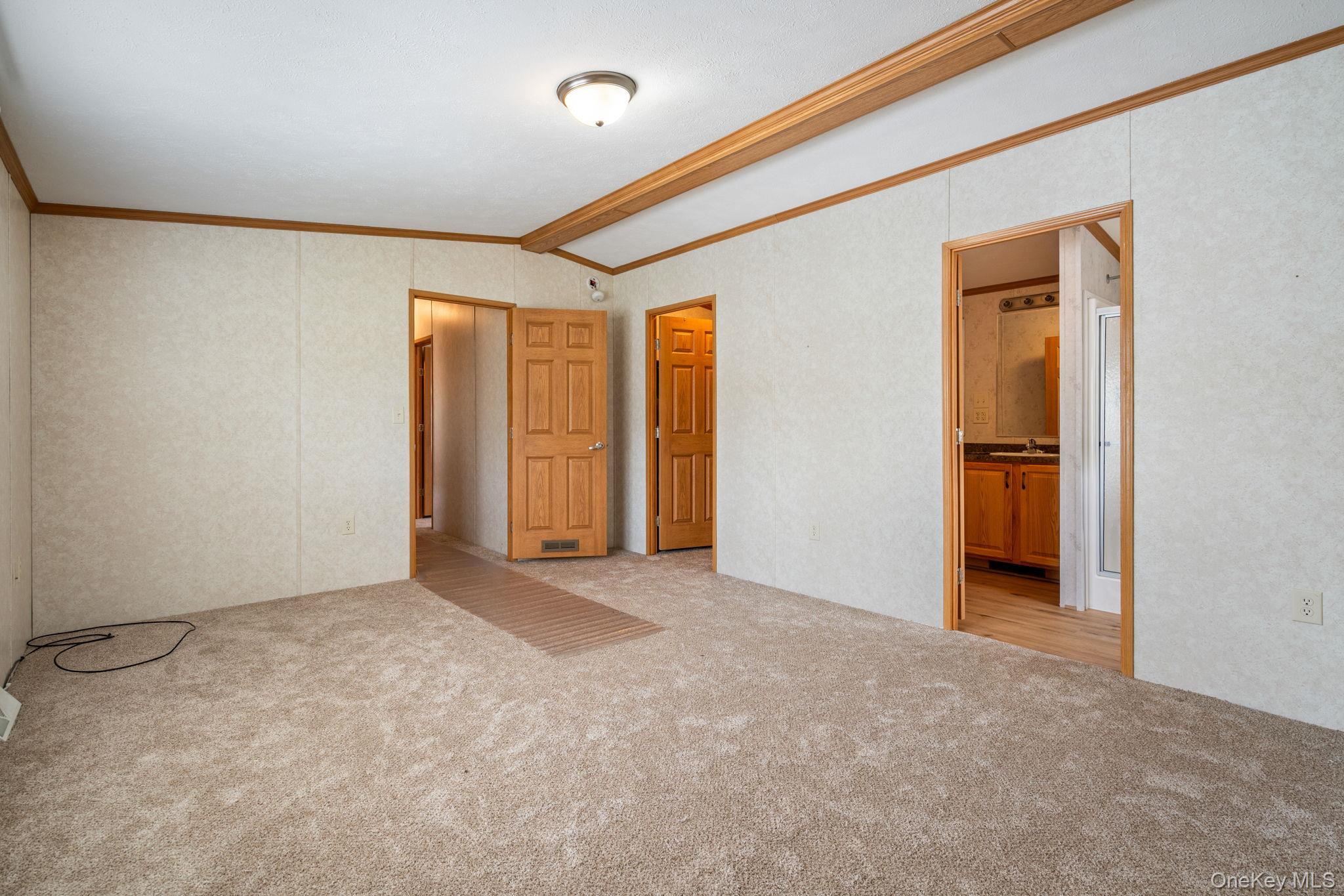 26 East Avenue – For Sale photo 10