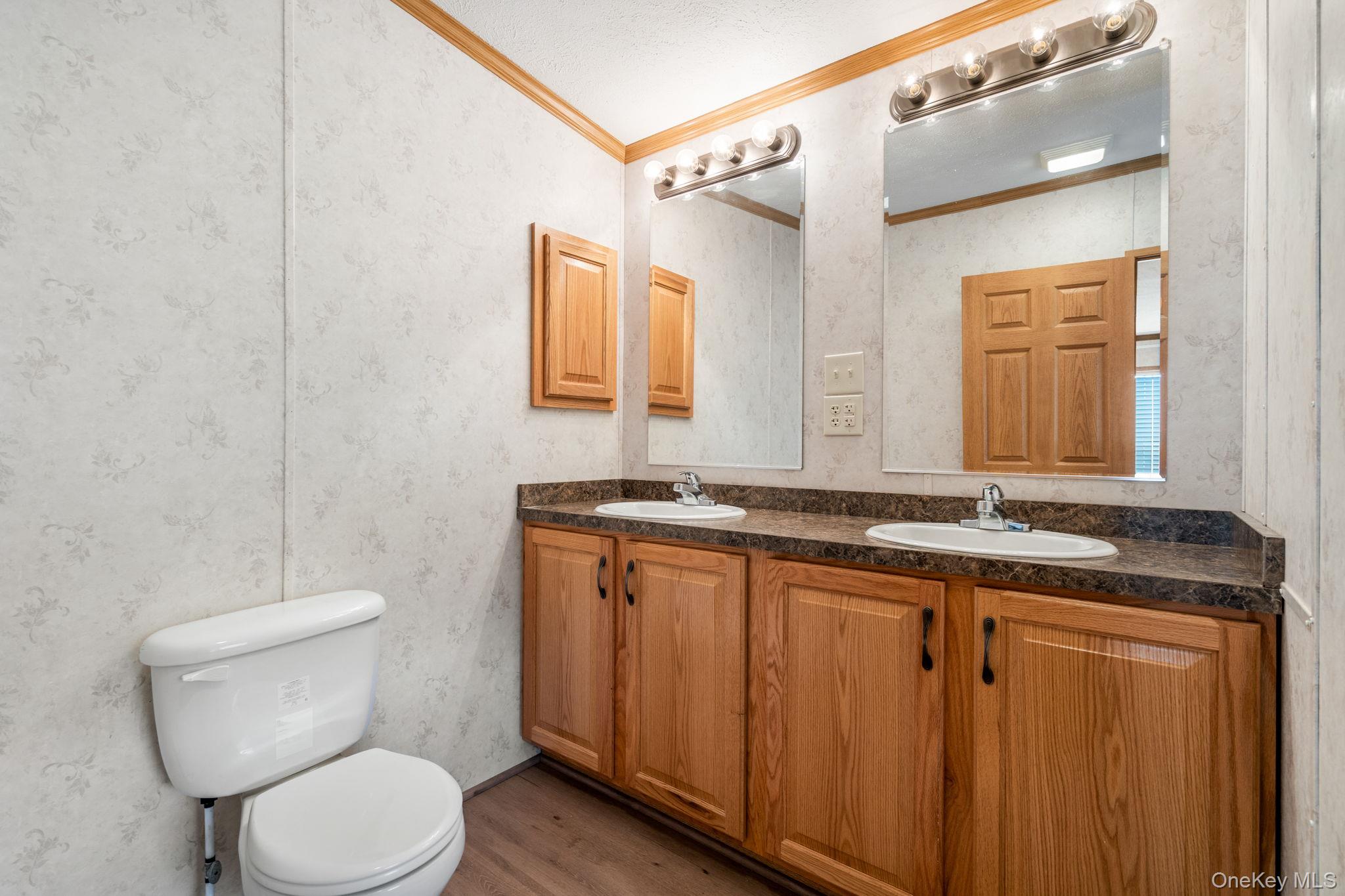 26 East Avenue – For Sale photo 16