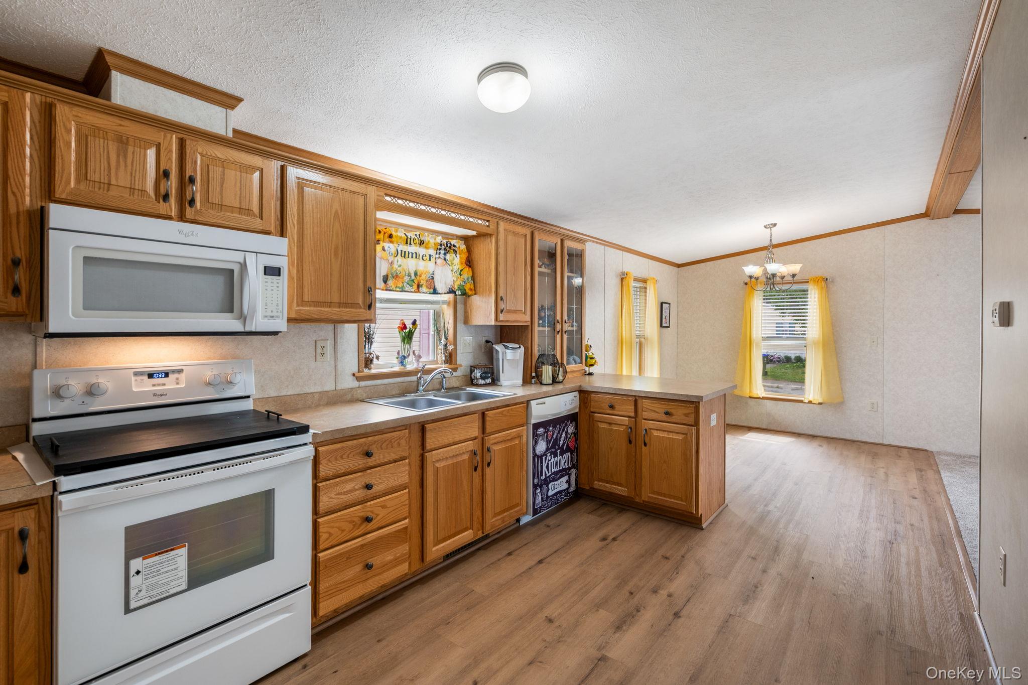26 East Avenue – For Sale photo 2