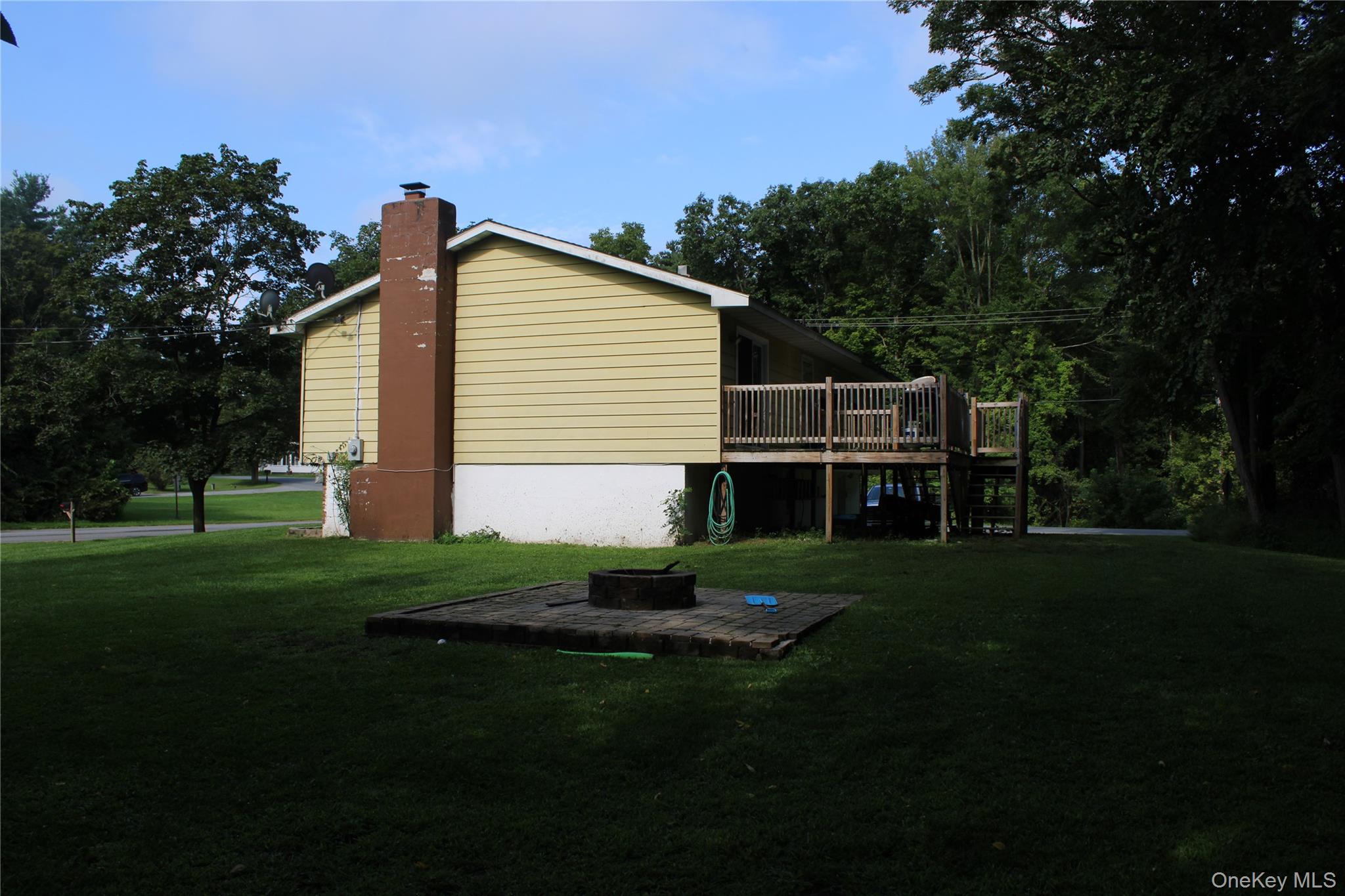 230 Roosevelt Road – For Sale photo 4