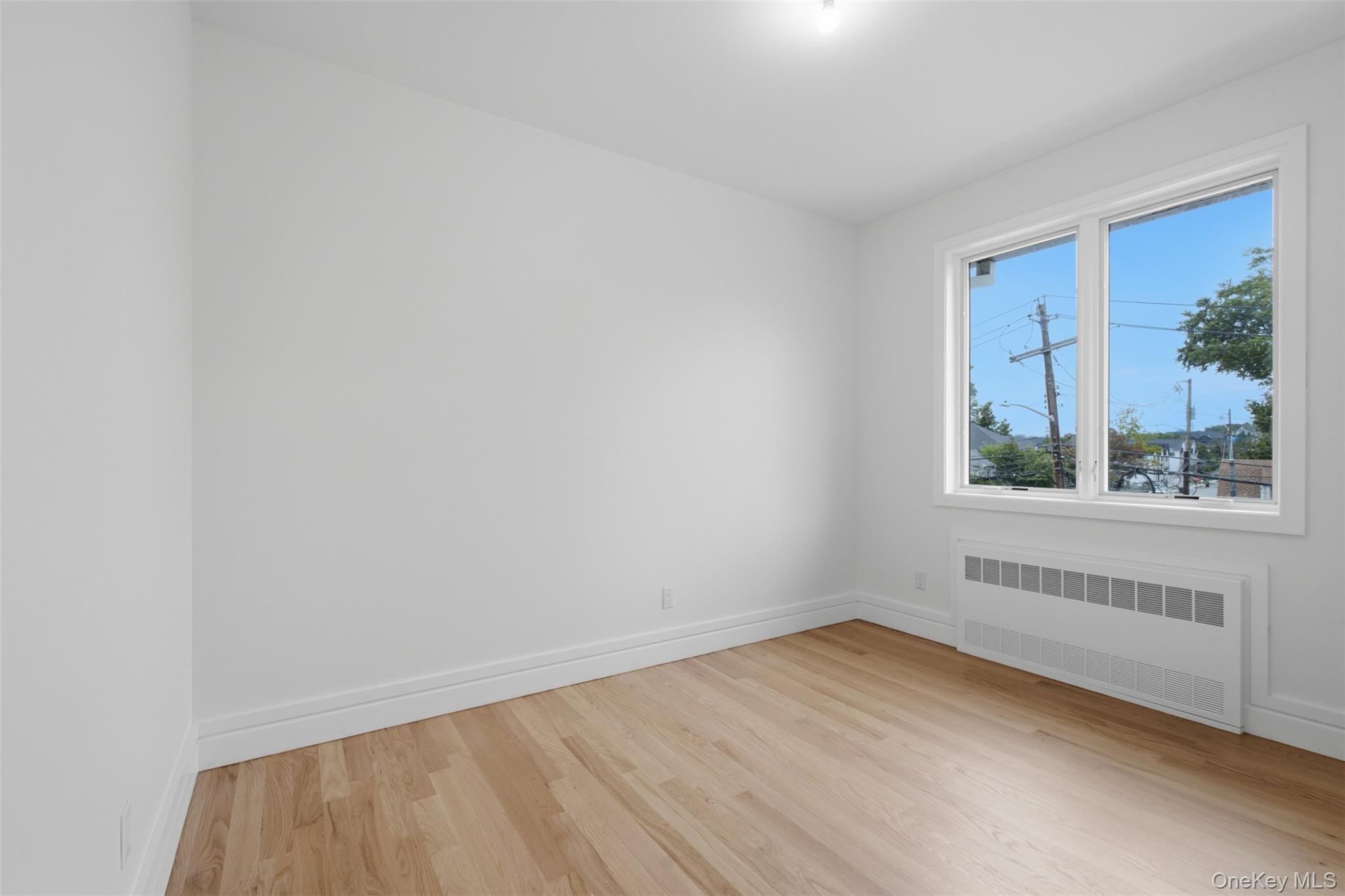 20 Singer Avenue, Unit 202 photo 31