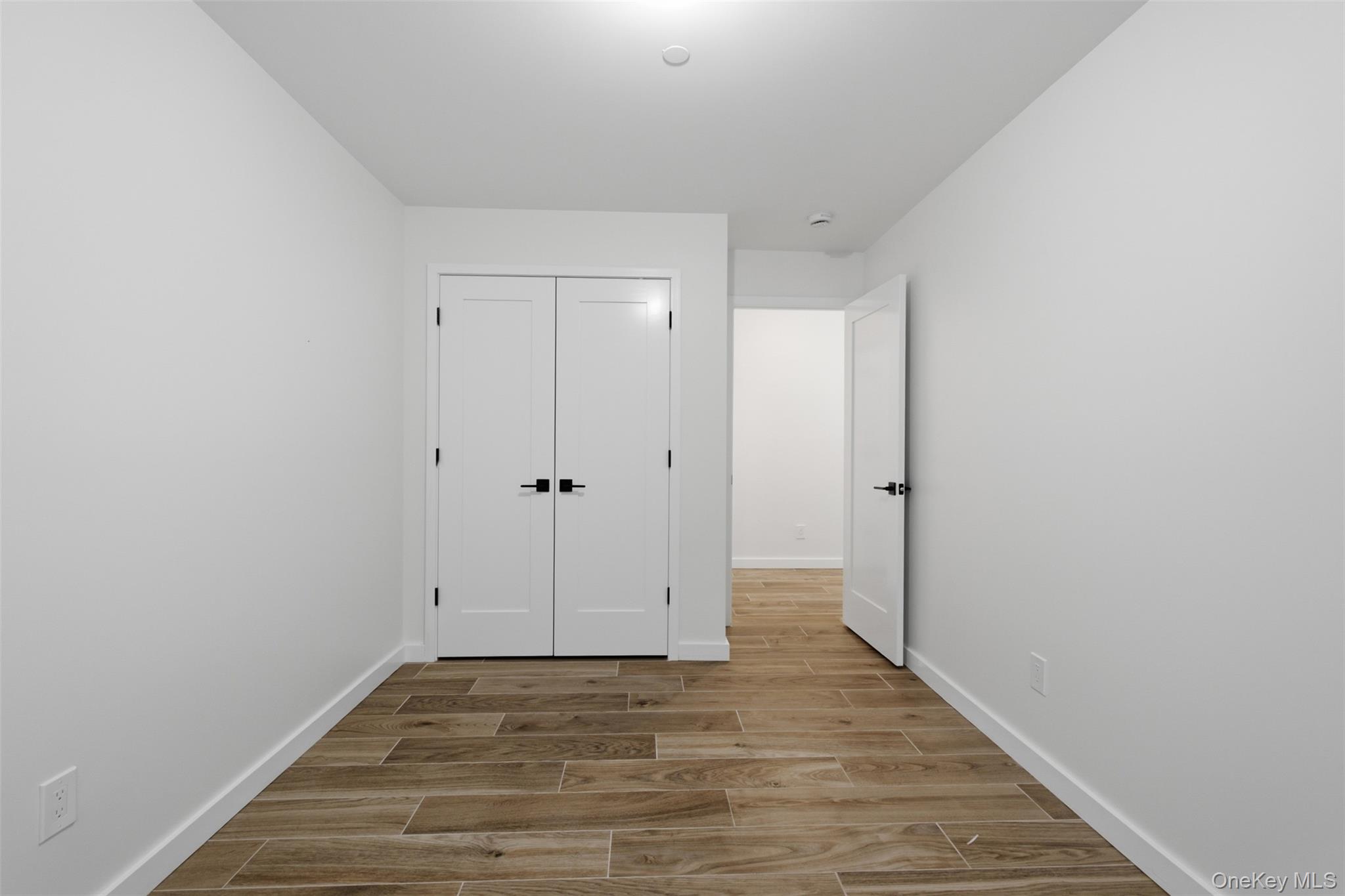 20 Singer Avenue, Unit 202 photo 40