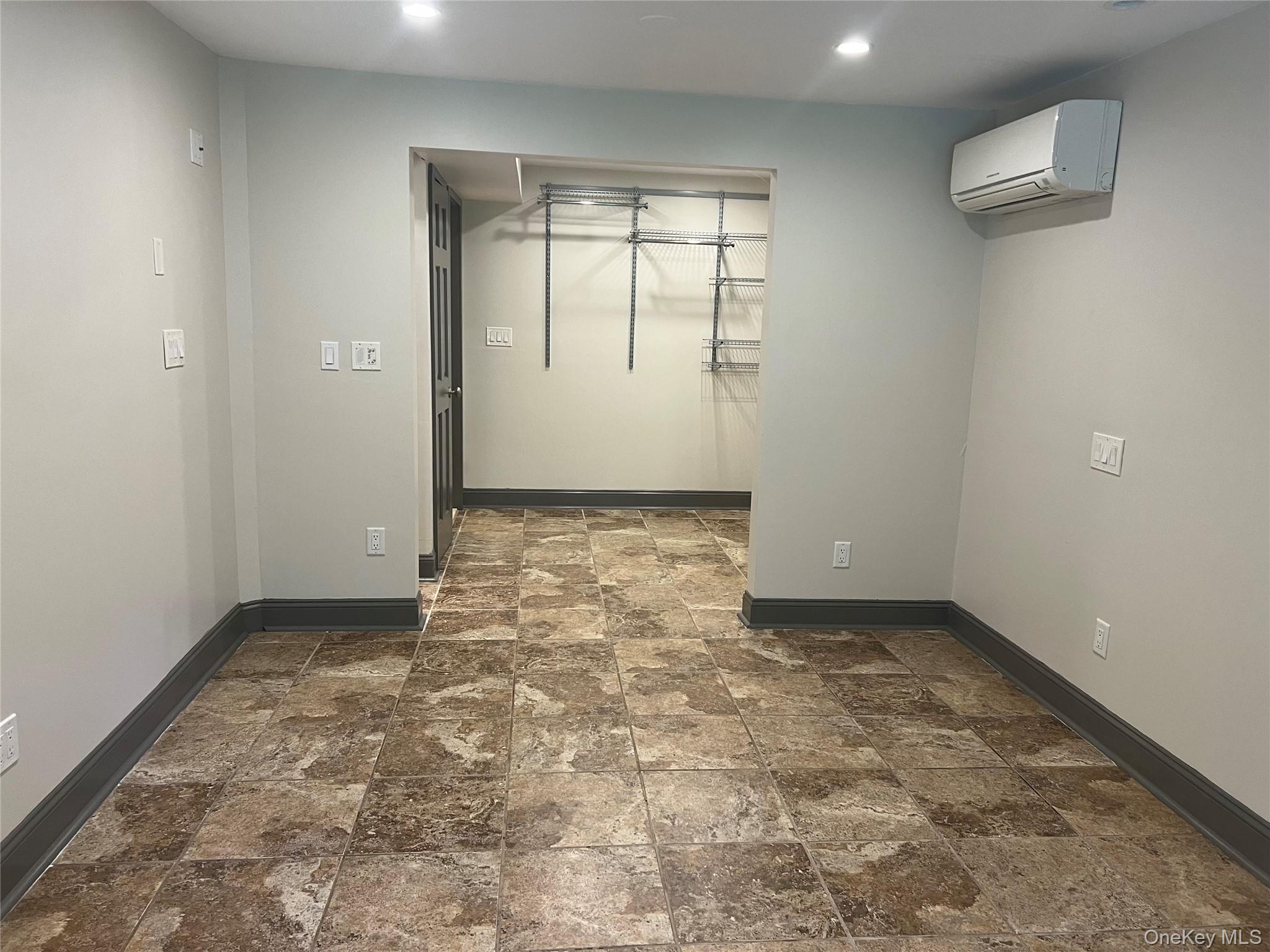 60 Kona Way – For Rent photo 7