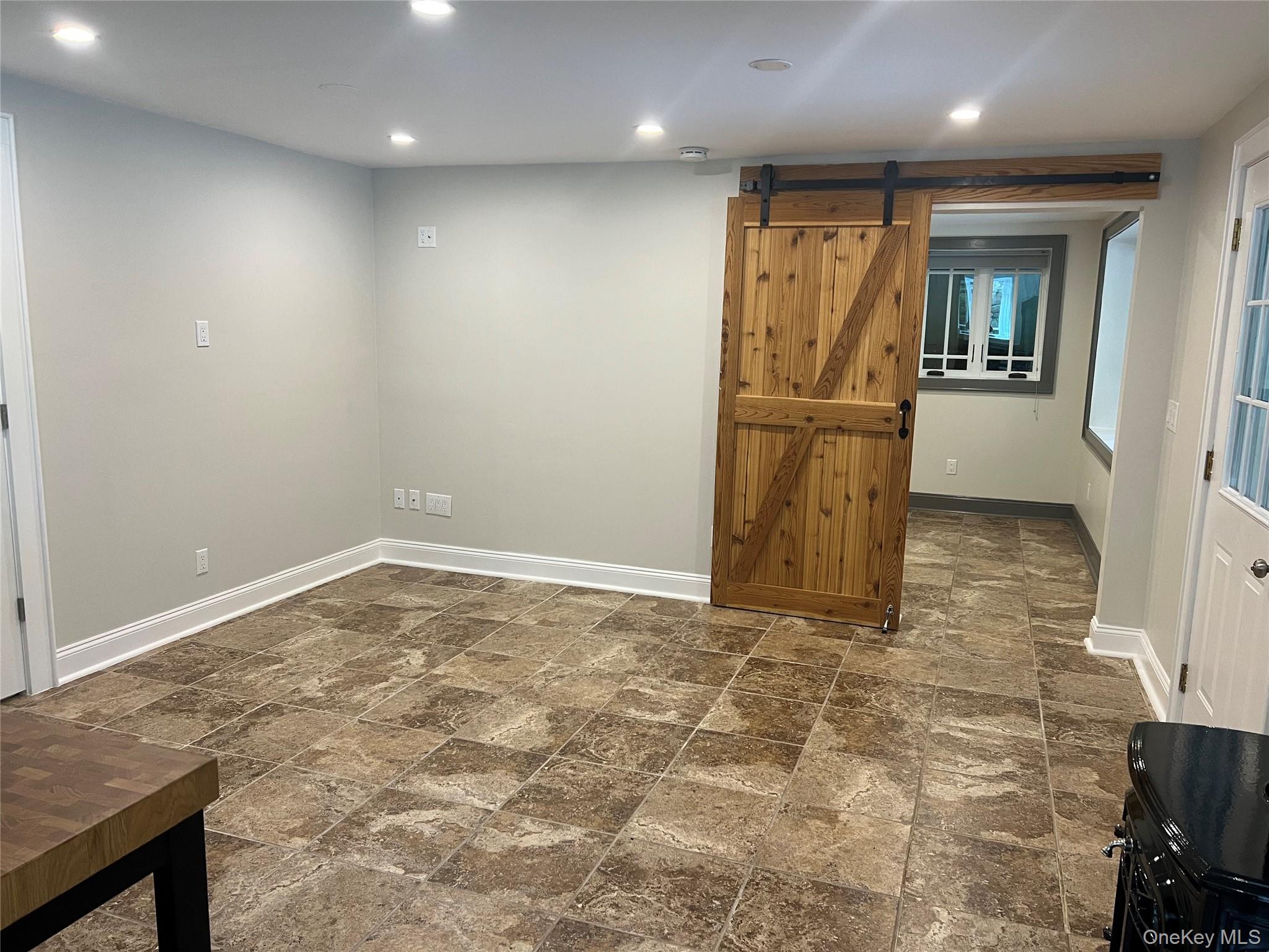 60 Kona Way – For Rent photo 6