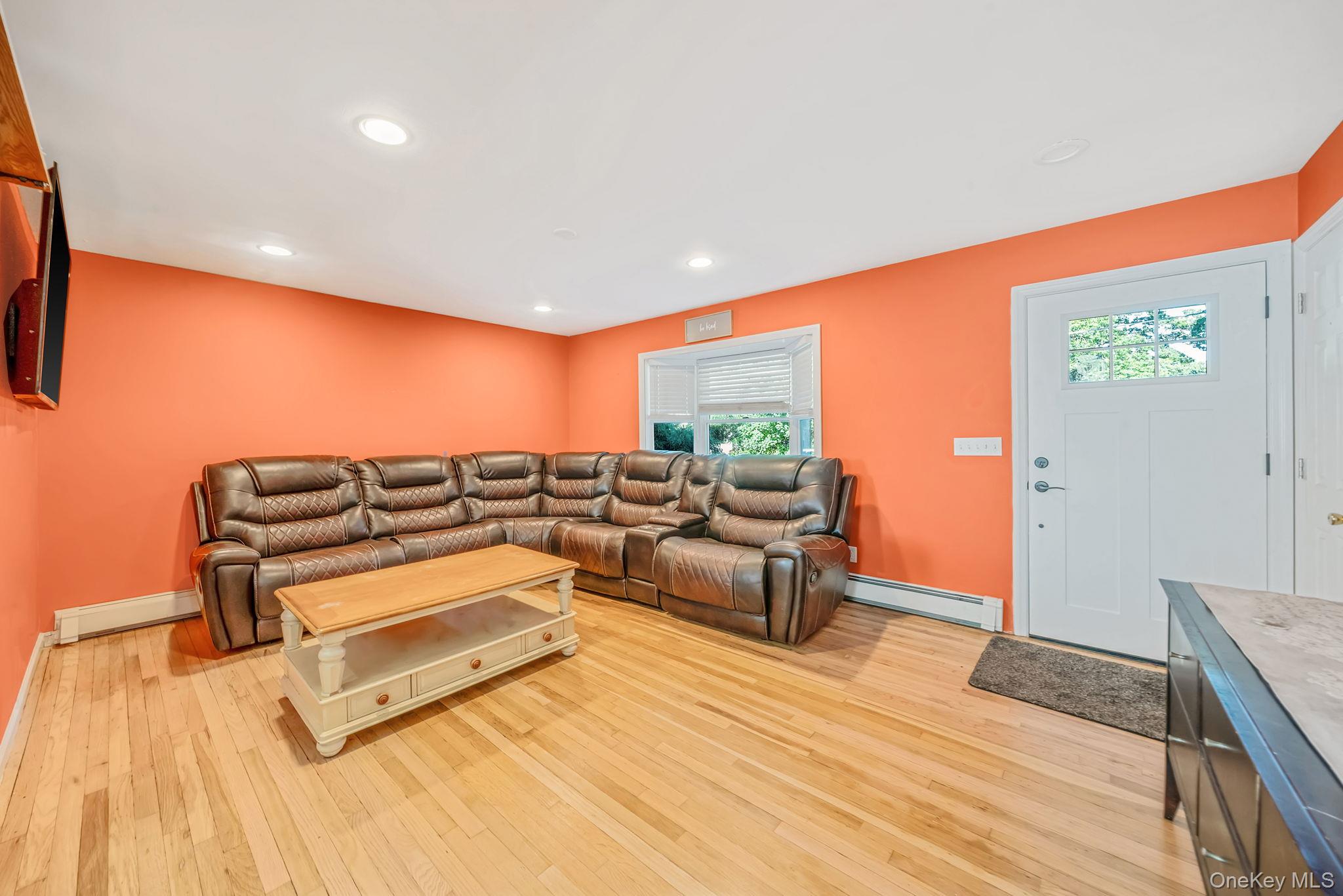 40 Avenue A – For Sale photo 3
