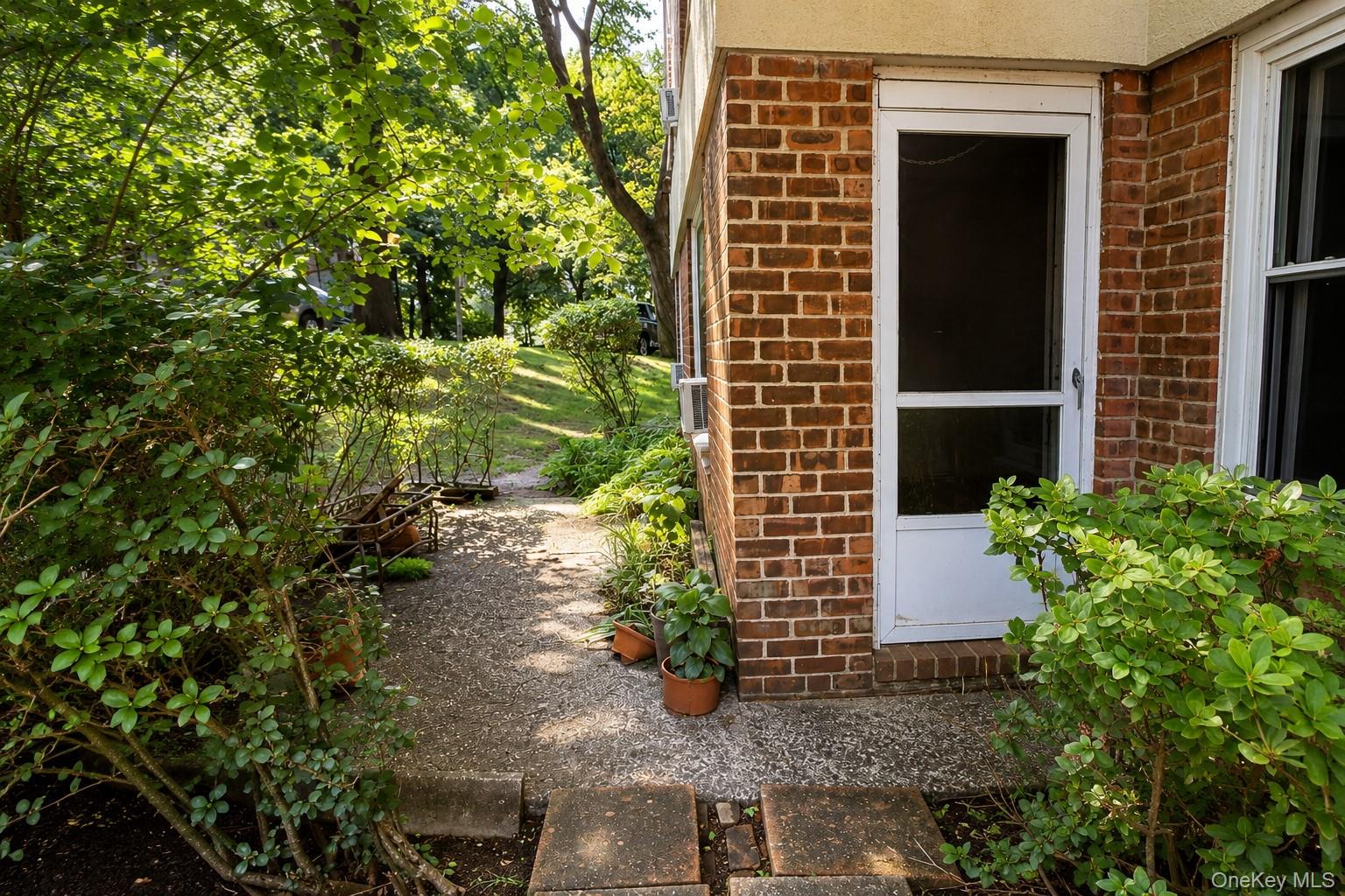 280 Collins Avenue, Unit 3i photo 17