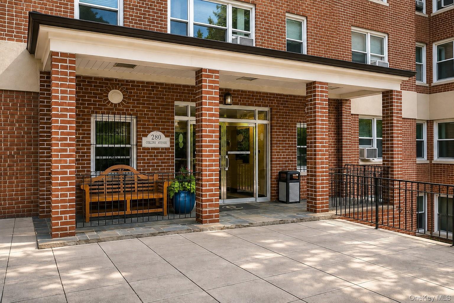 280 Collins Avenue, Unit 3i