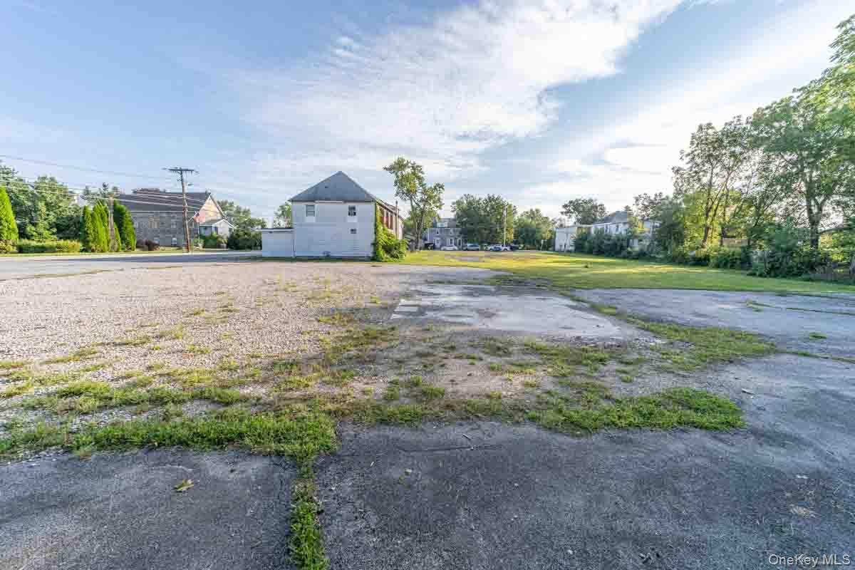 212 Homestead Avenue – For Sale