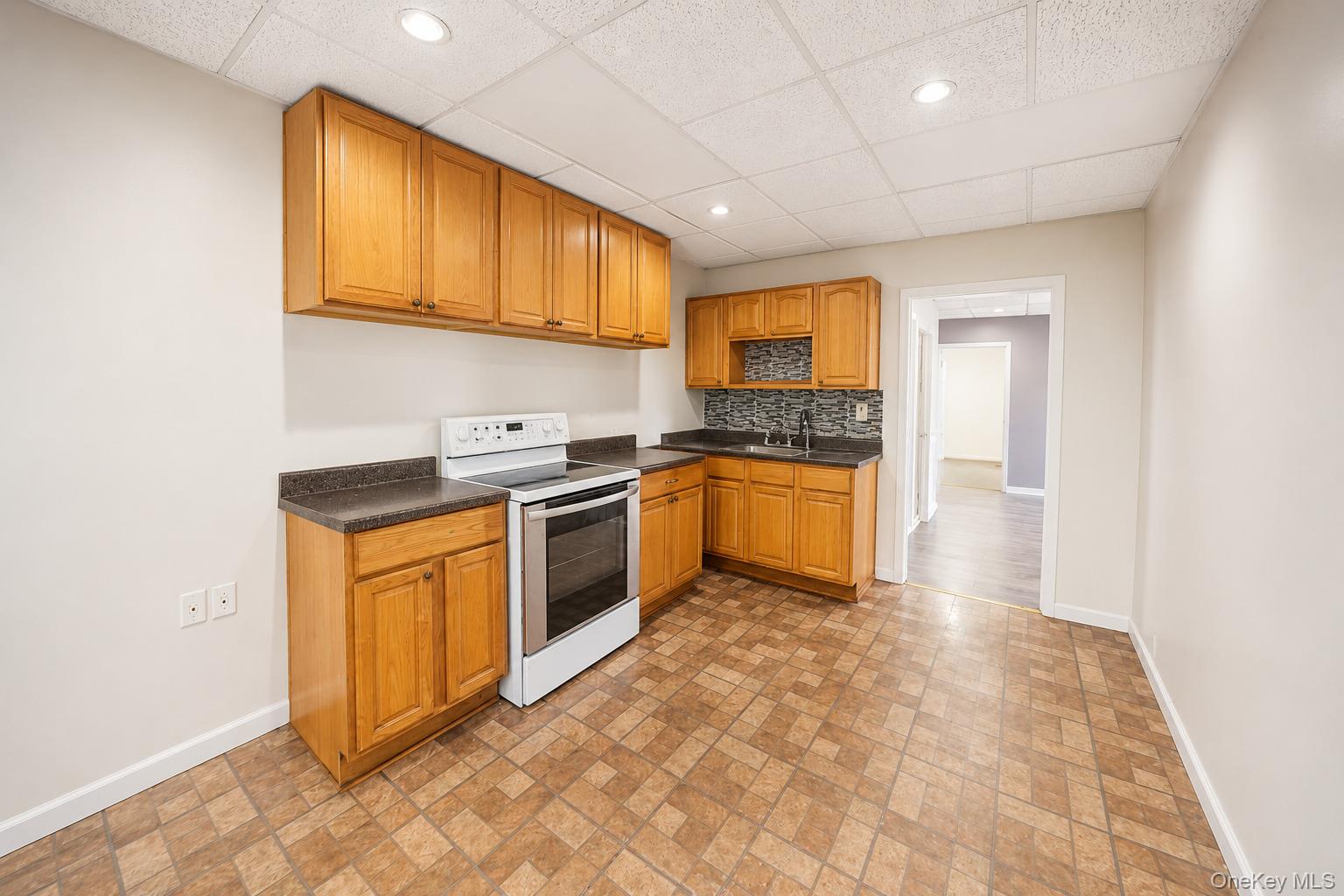 6419 Myrtle Avenue – For Sale photo 14