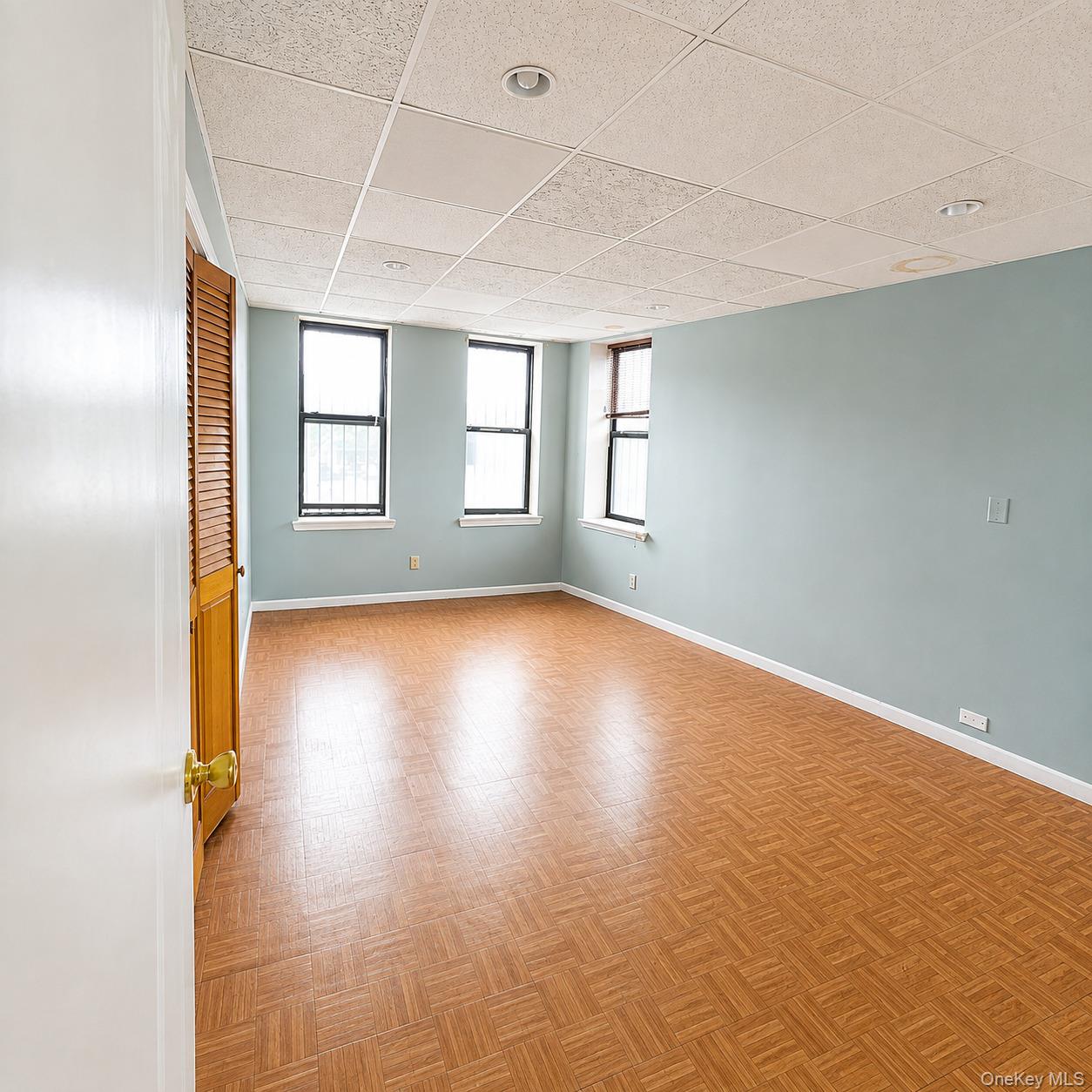 6419 Myrtle Avenue – For Sale photo 25