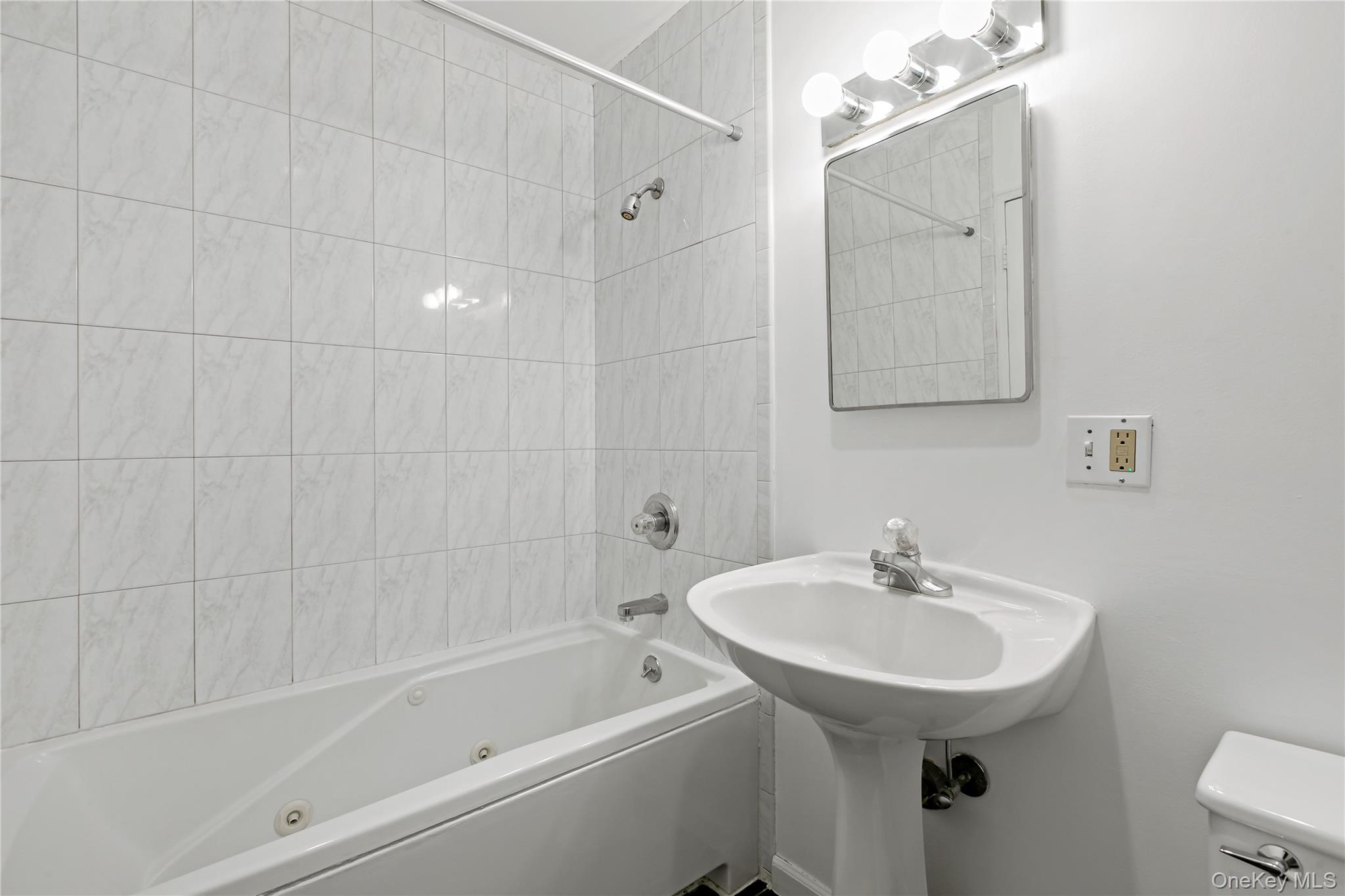 101 Nottingham Road, Unit E photo 14