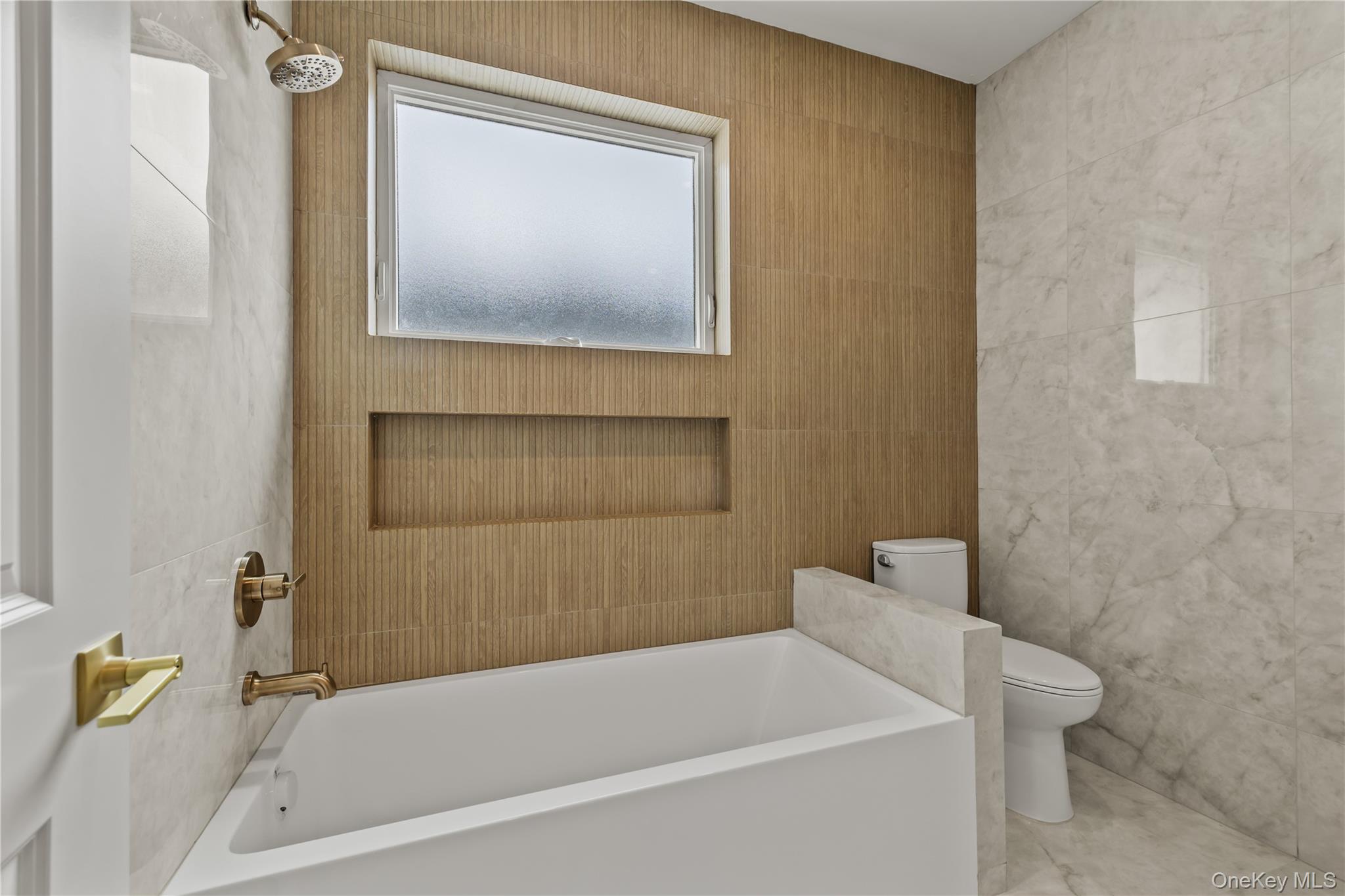 41 Saddle River Road, Unit 201 photo 24