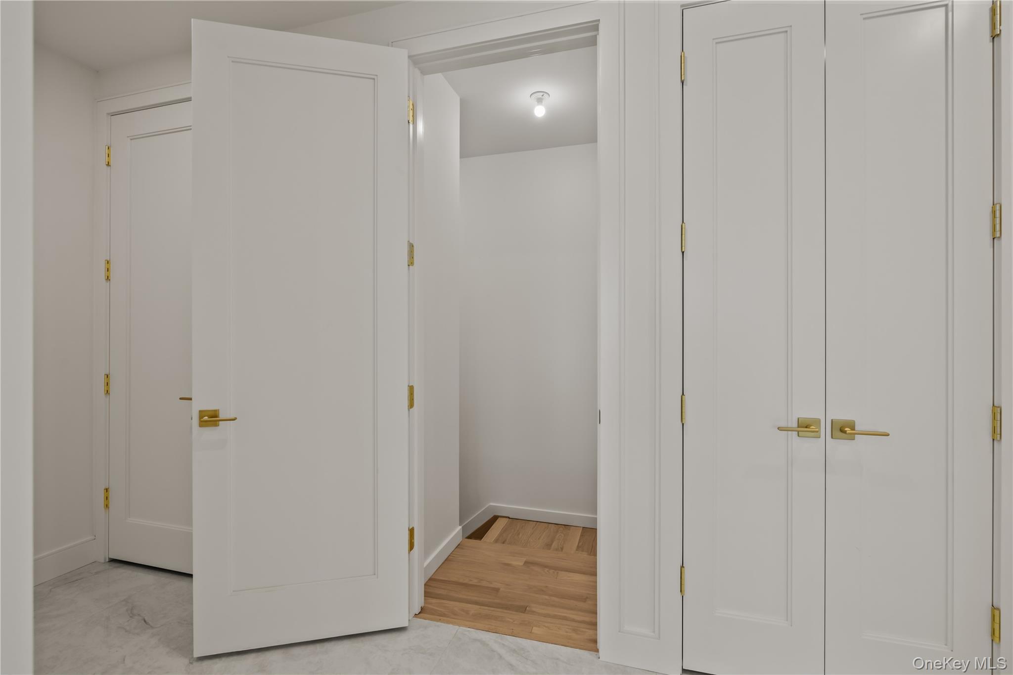 41 Saddle River Road, Unit 201 photo 37