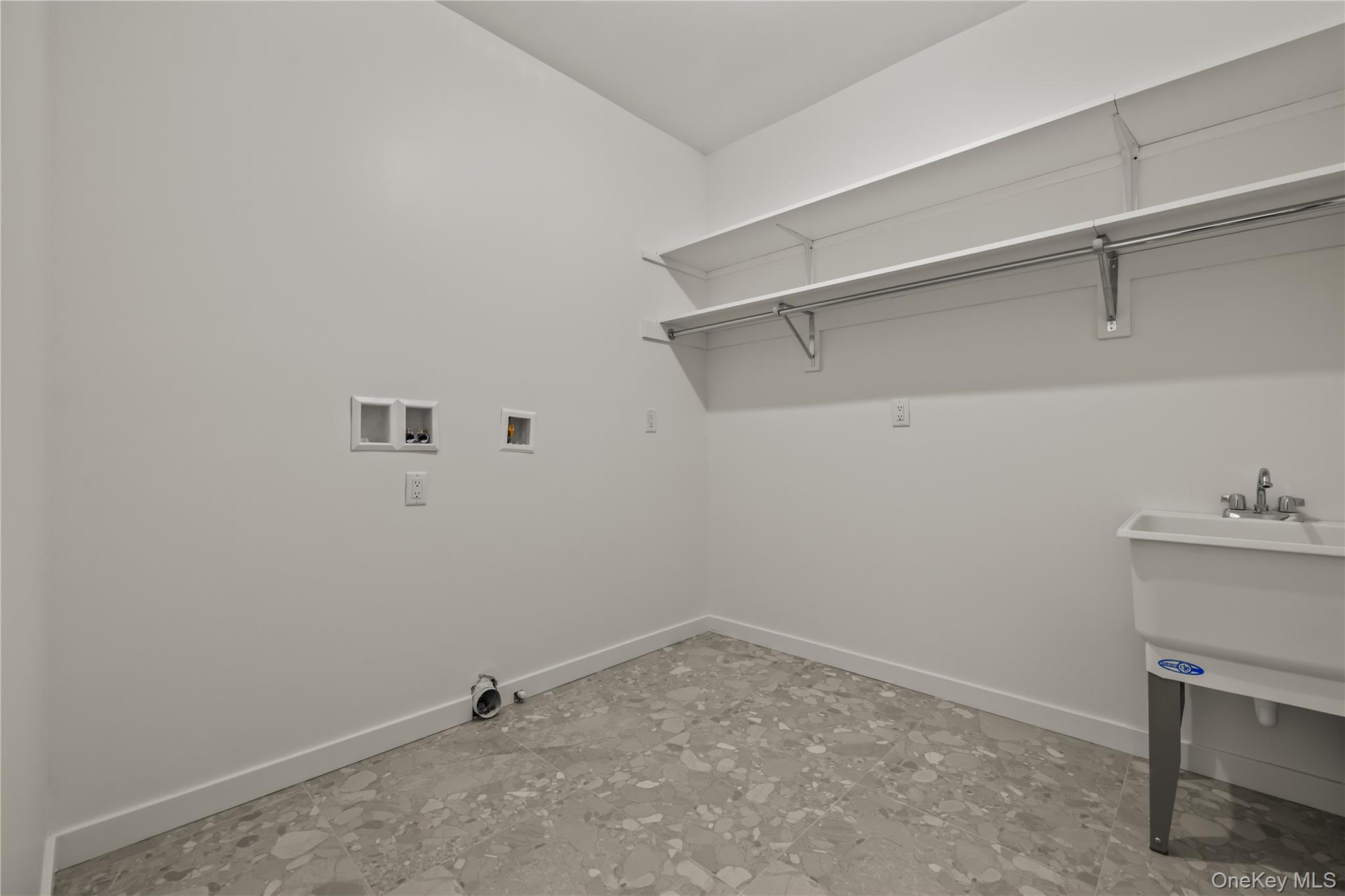 41 Saddle River Road, Unit 201 photo 35