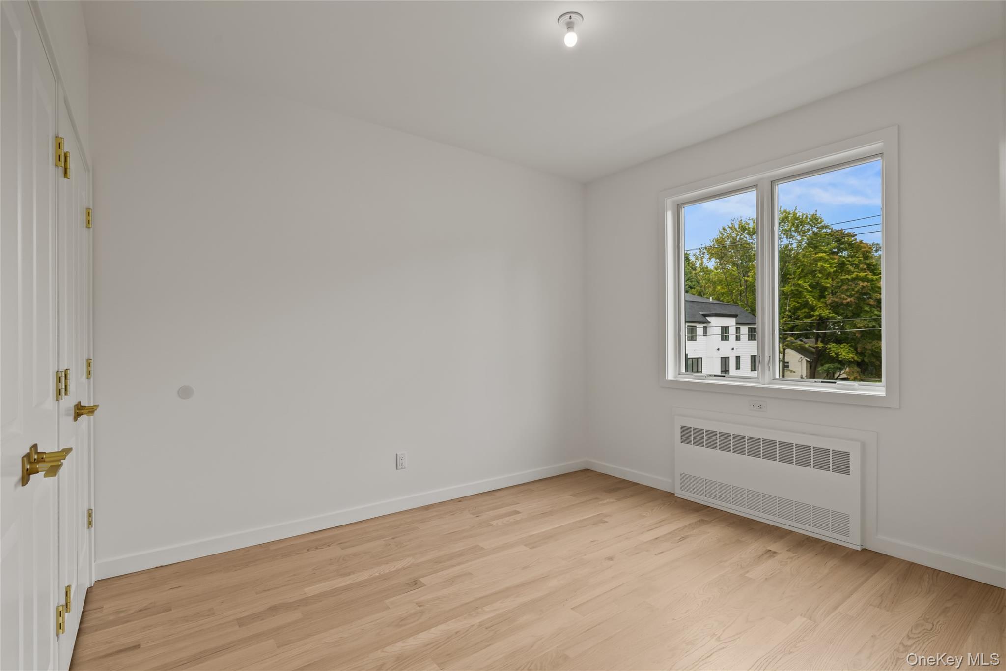 41 Saddle River Road, Unit 201 photo 32