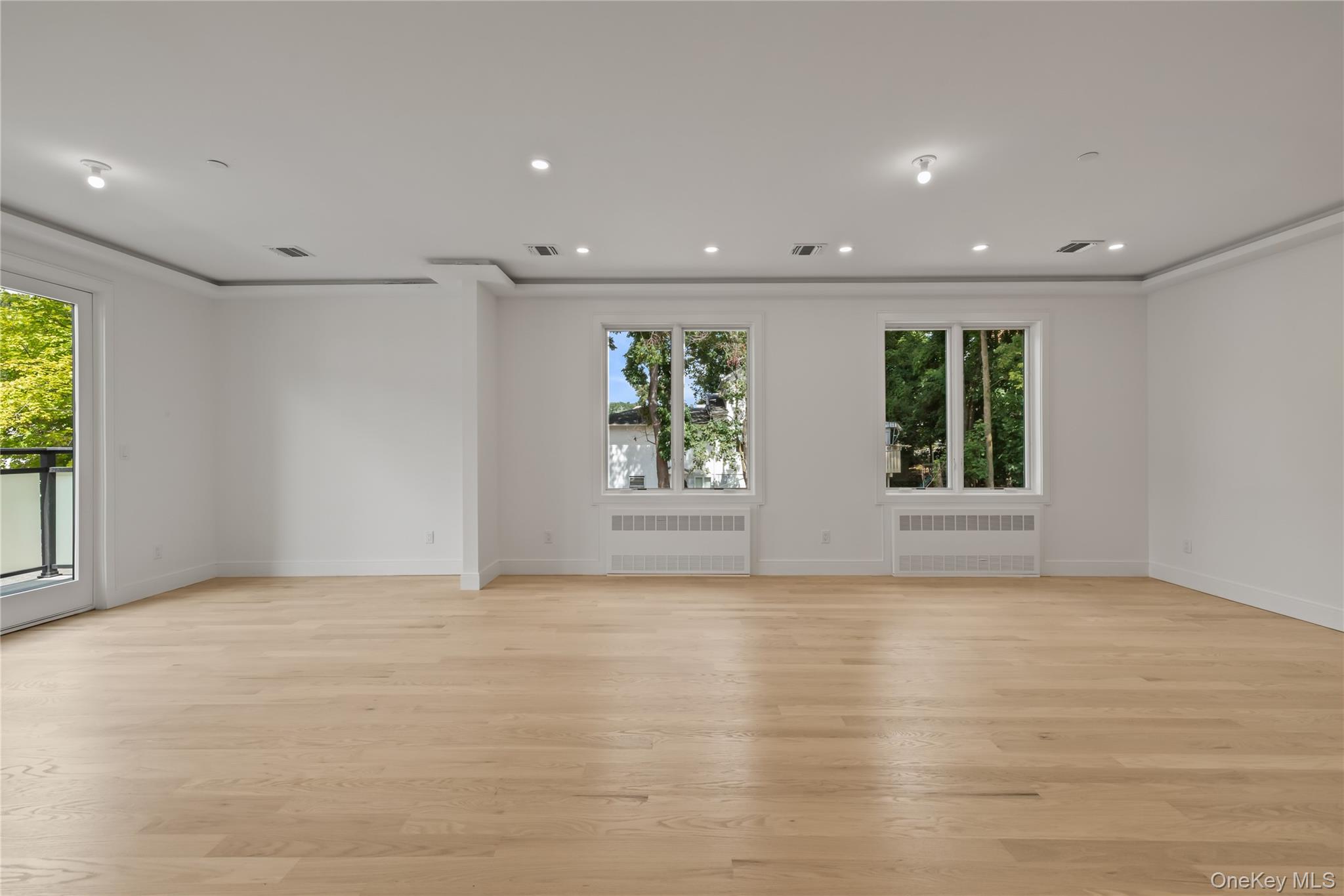 41 Saddle River Road, Unit 201 photo 11